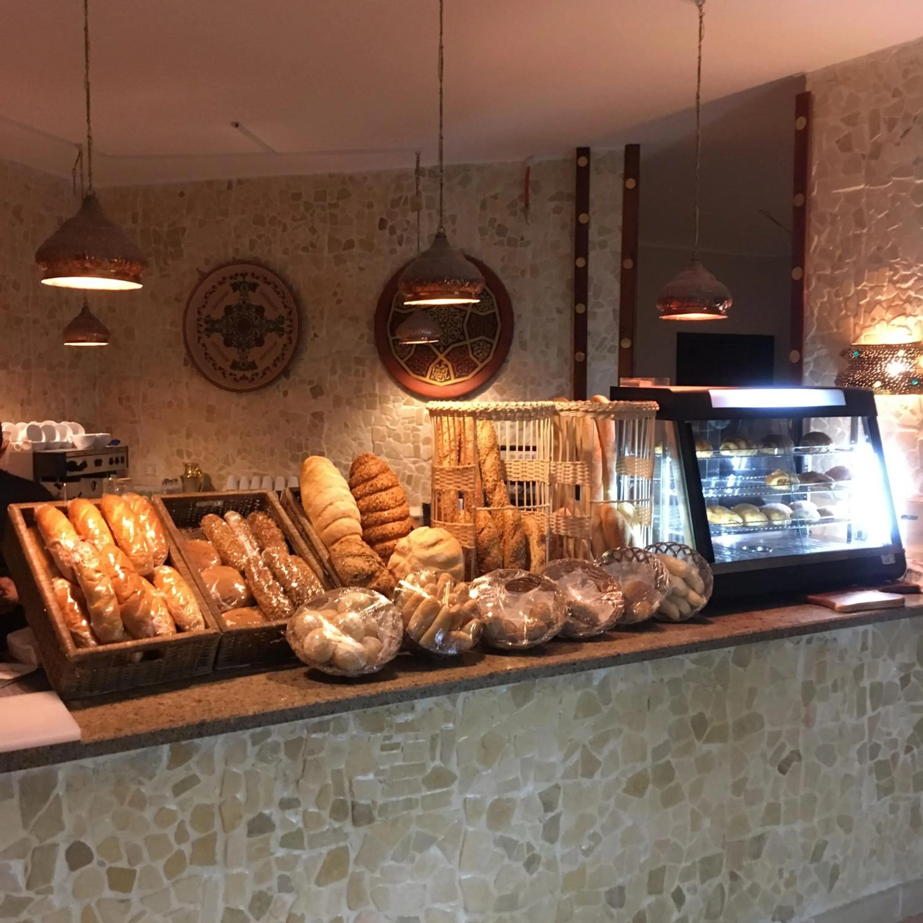 Restaurant/places to eat in Blue Vision Diving Hotel