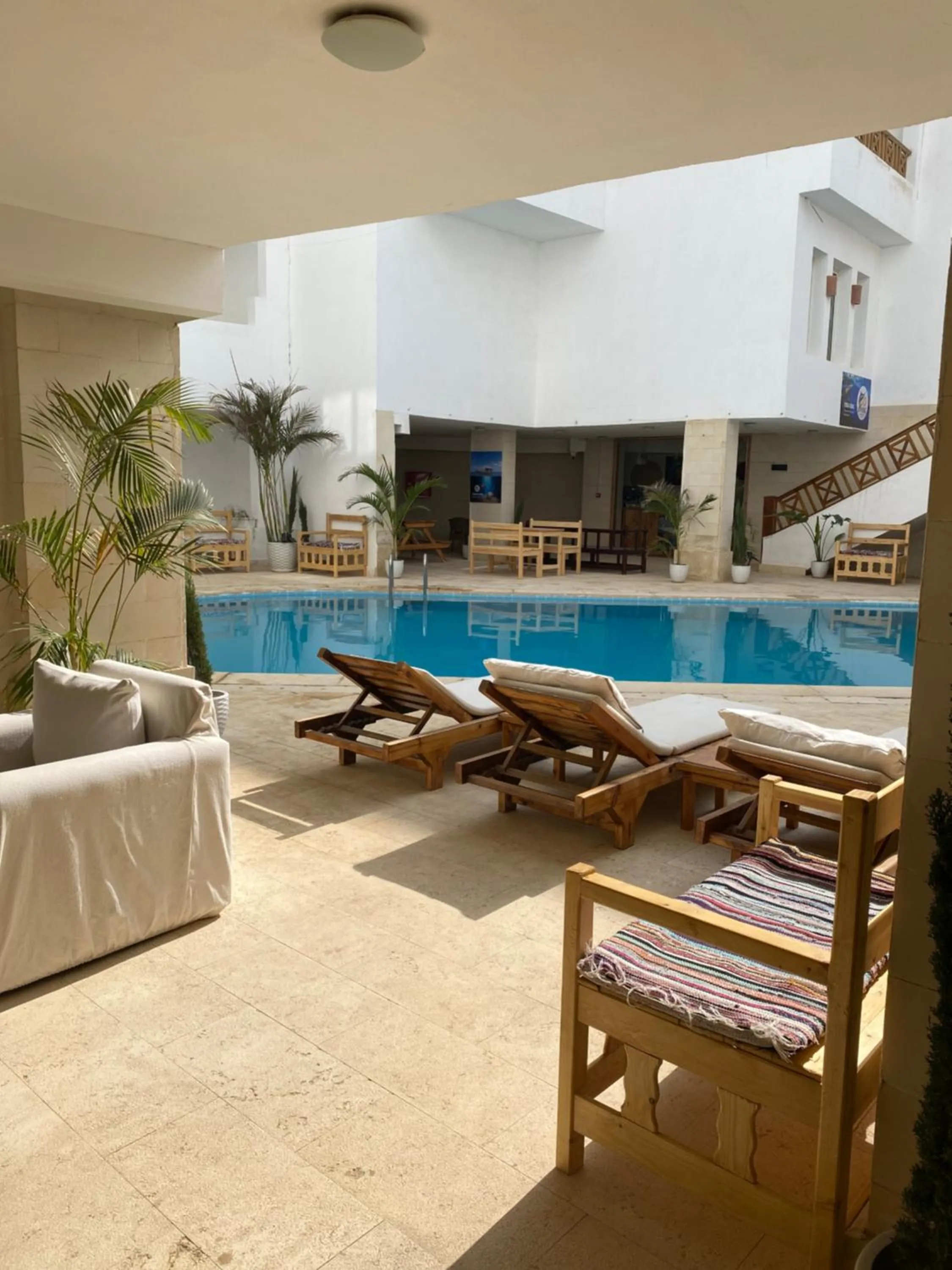 Swimming pool in Blue Vision Diving Hotel