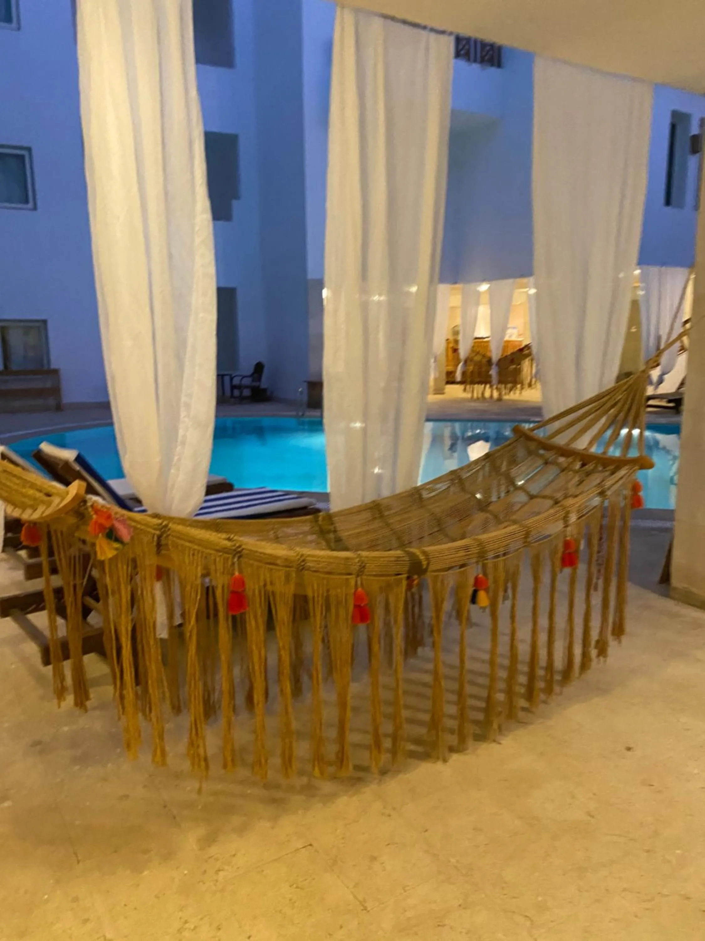 Swimming pool in Blue Vision Diving Hotel