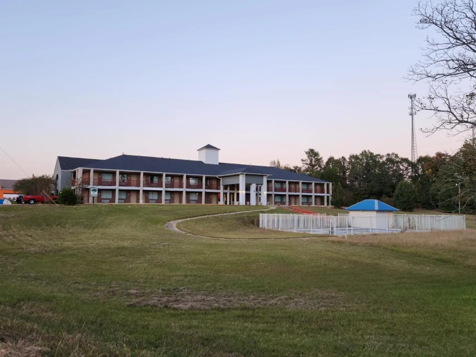 Mississippi Hotel