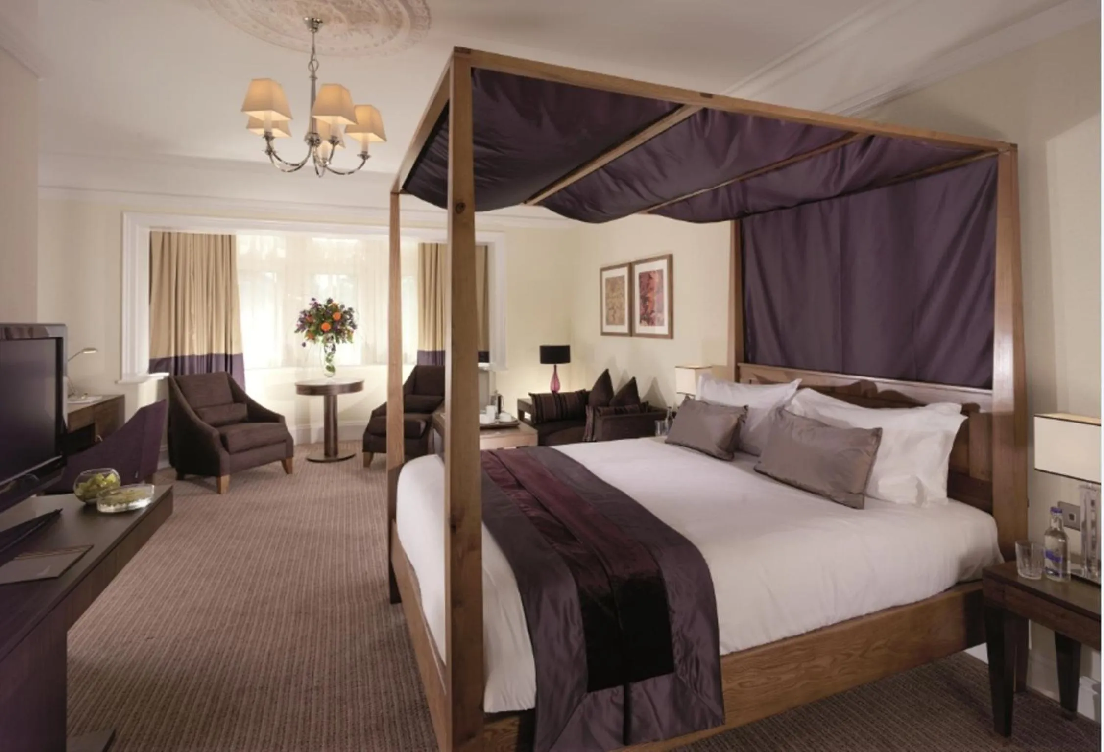 Bed in Regency Park Hotel, Health Club & Spa