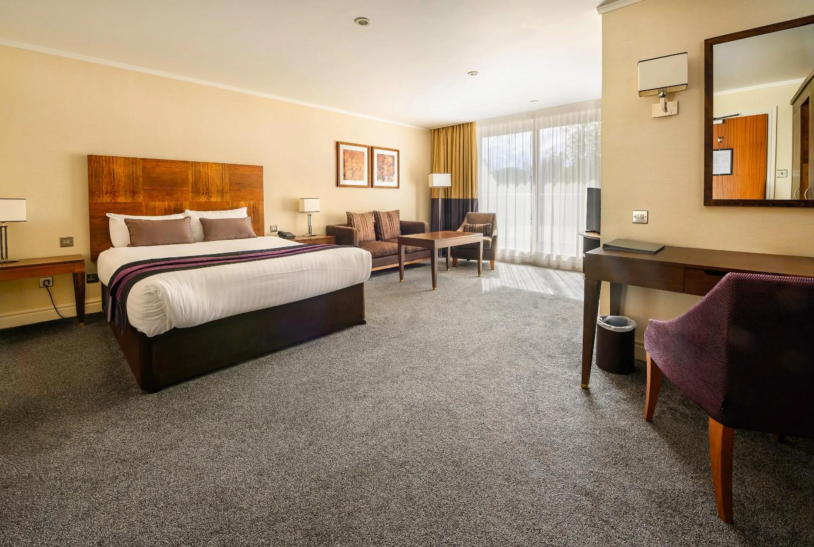 Bedroom, Bed in Regency Park Hotel, Health Club & Spa
