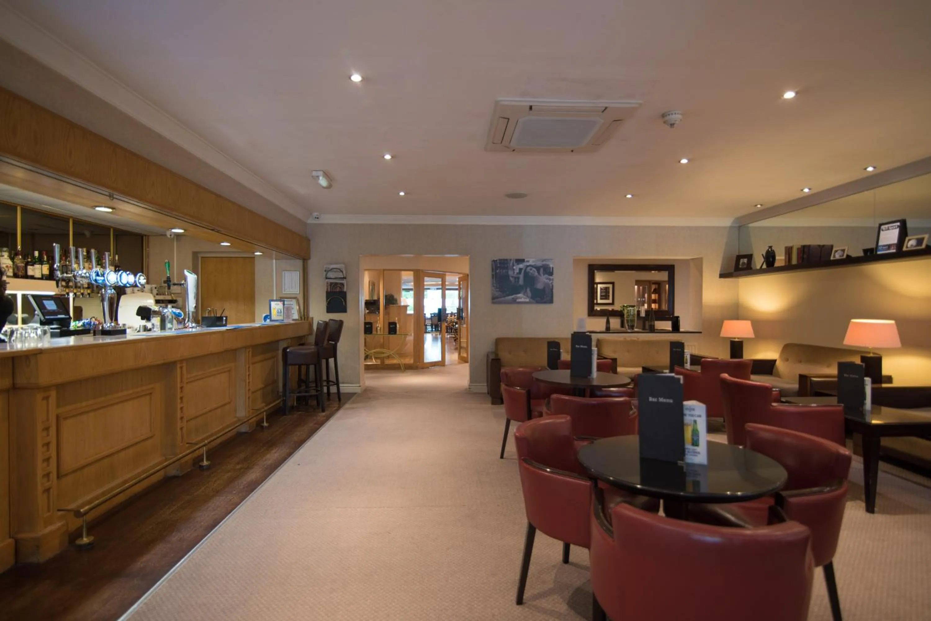 Lounge or bar in Regency Park Hotel, Health Club & Spa