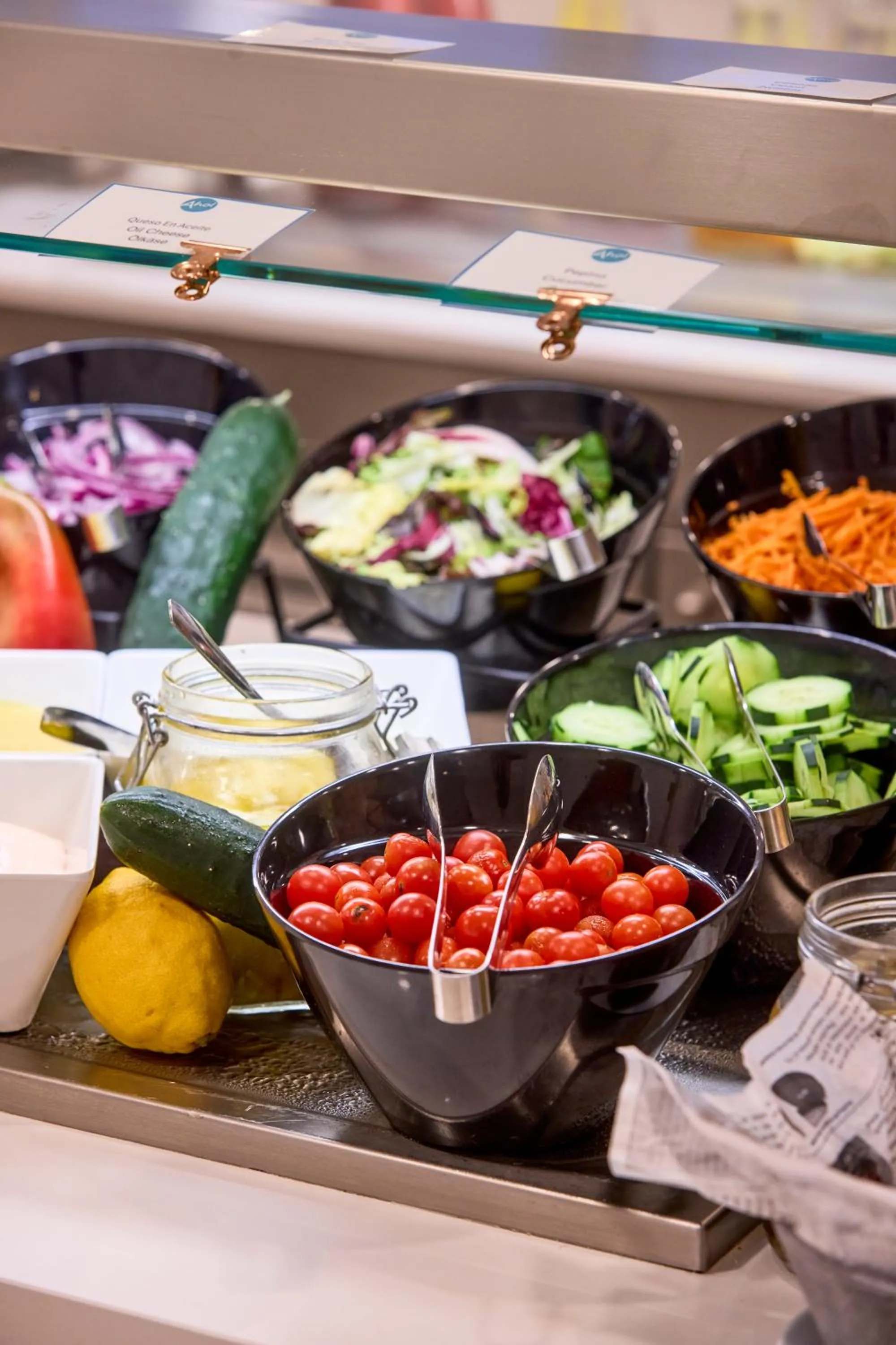 Food and drinks in AHOI! Urban Beach