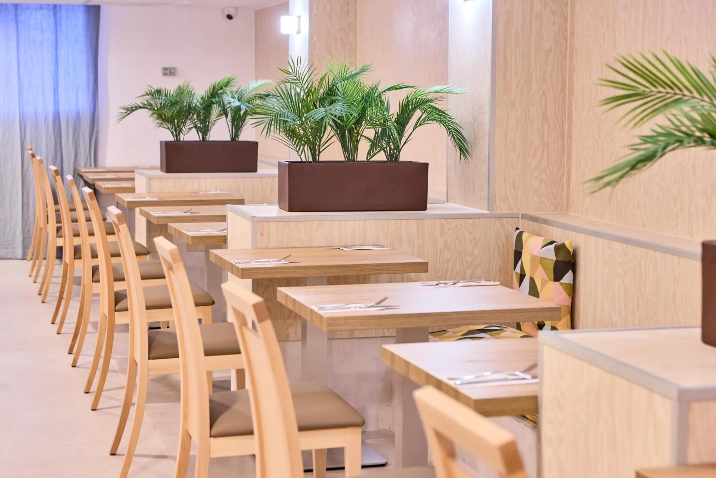 Restaurant/places to eat in AHOI! Urban Beach