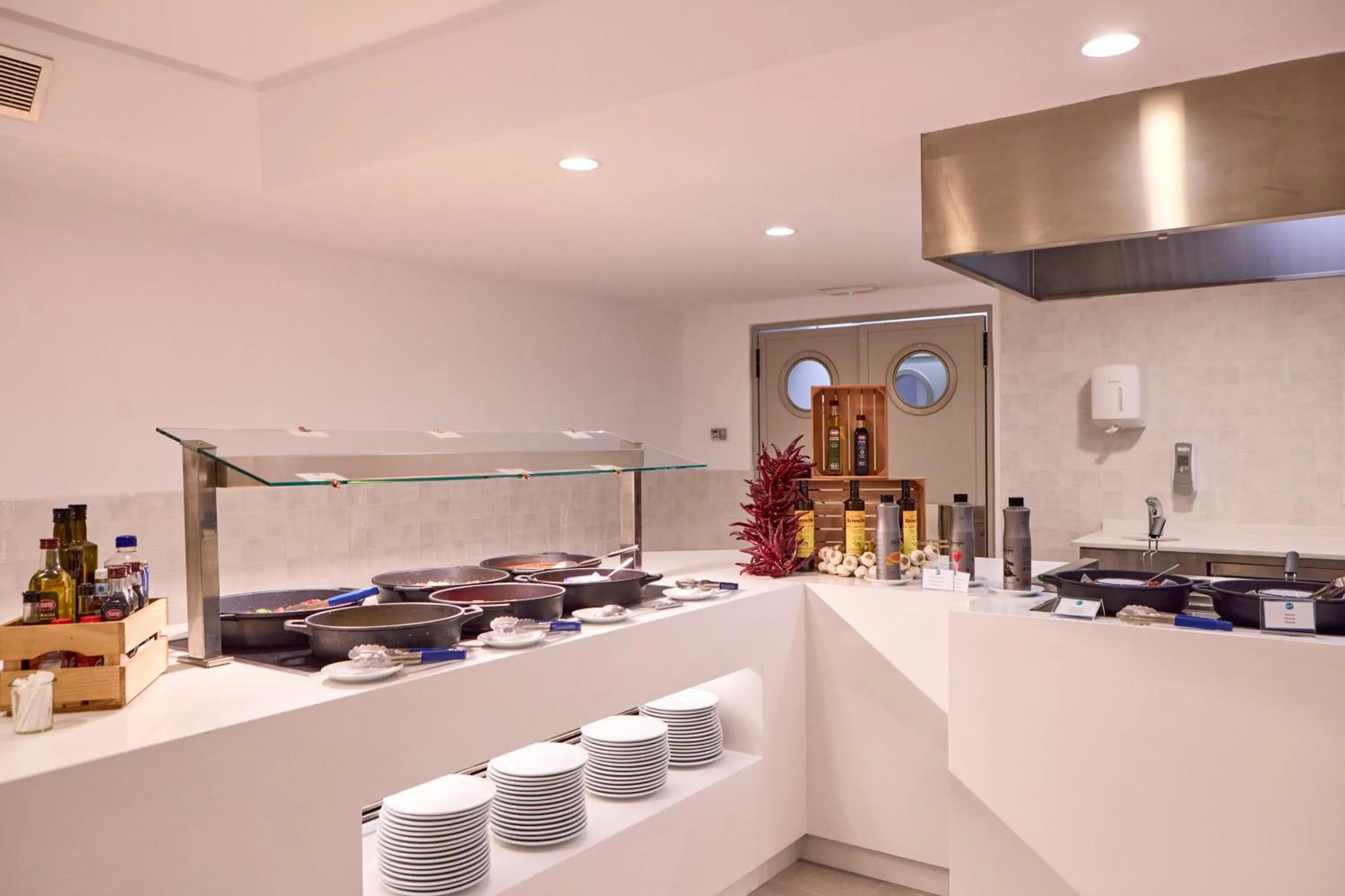 Kitchen or kitchenette in AHOI! Urban Beach