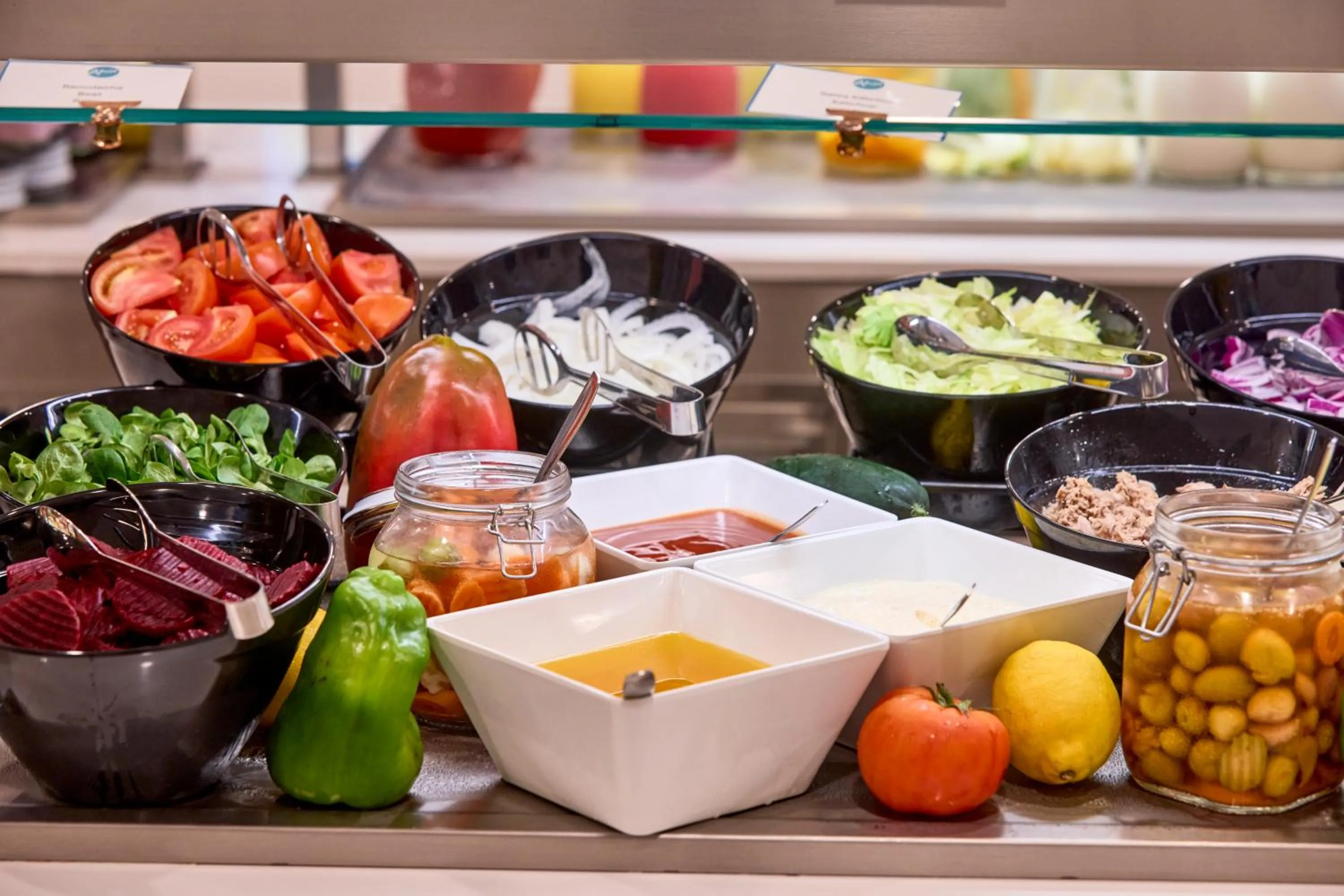 Food and drinks in AHOI! Urban Beach