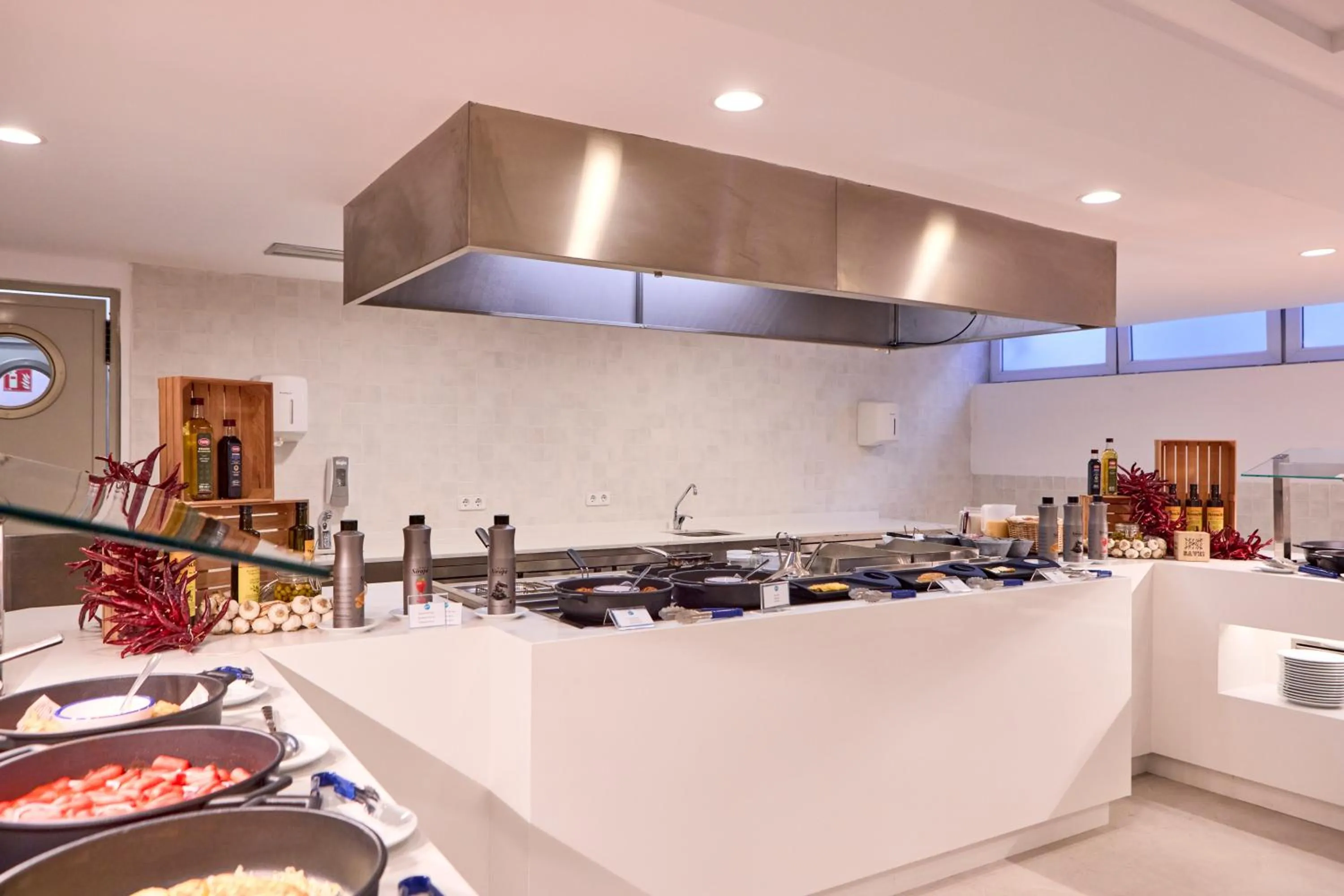 Kitchen or kitchenette in AHOI! Urban Beach