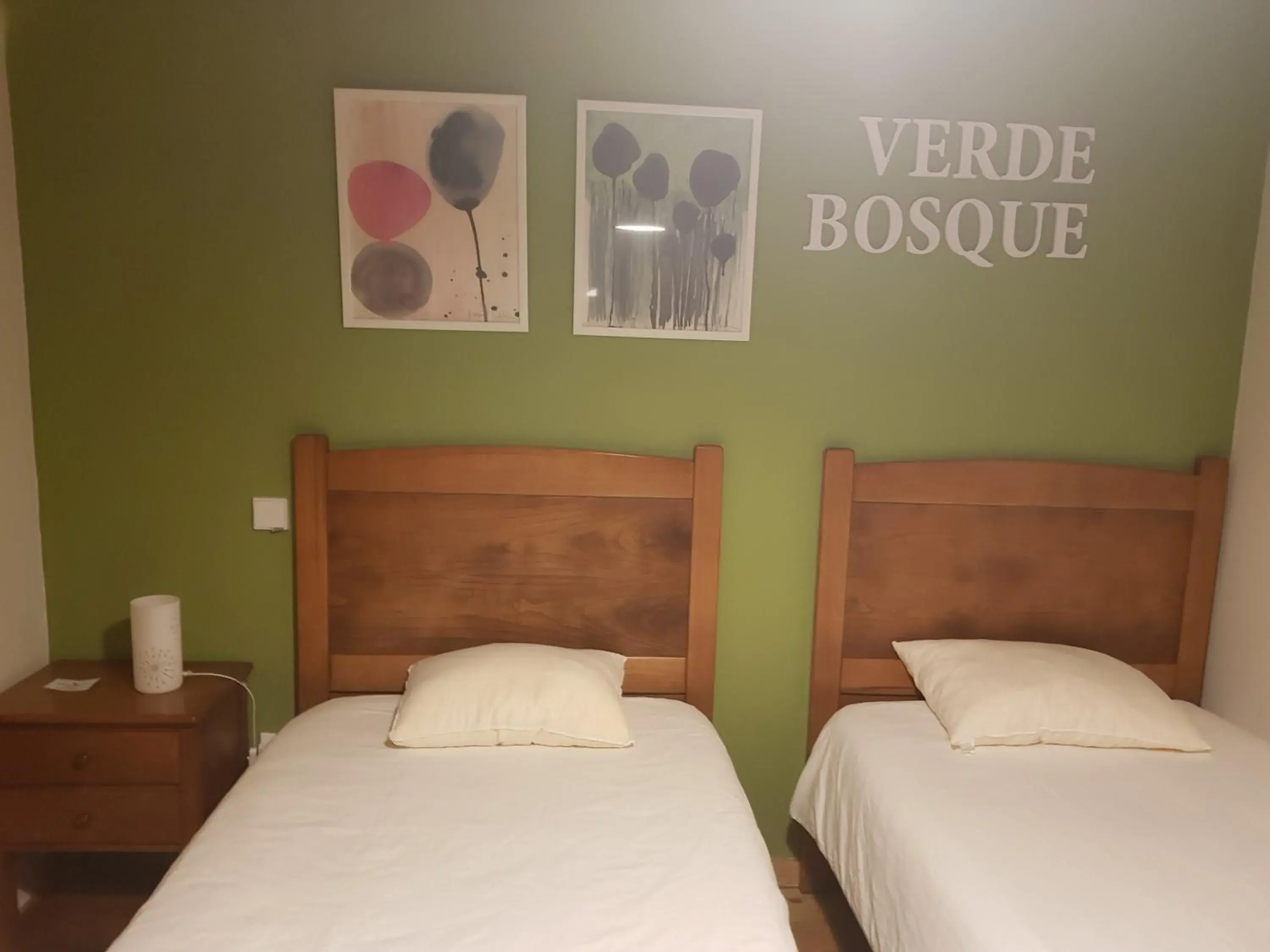 Standard Twin Room in Abrigo da Geira House Standard Twin Room in Abrigo da Geira House