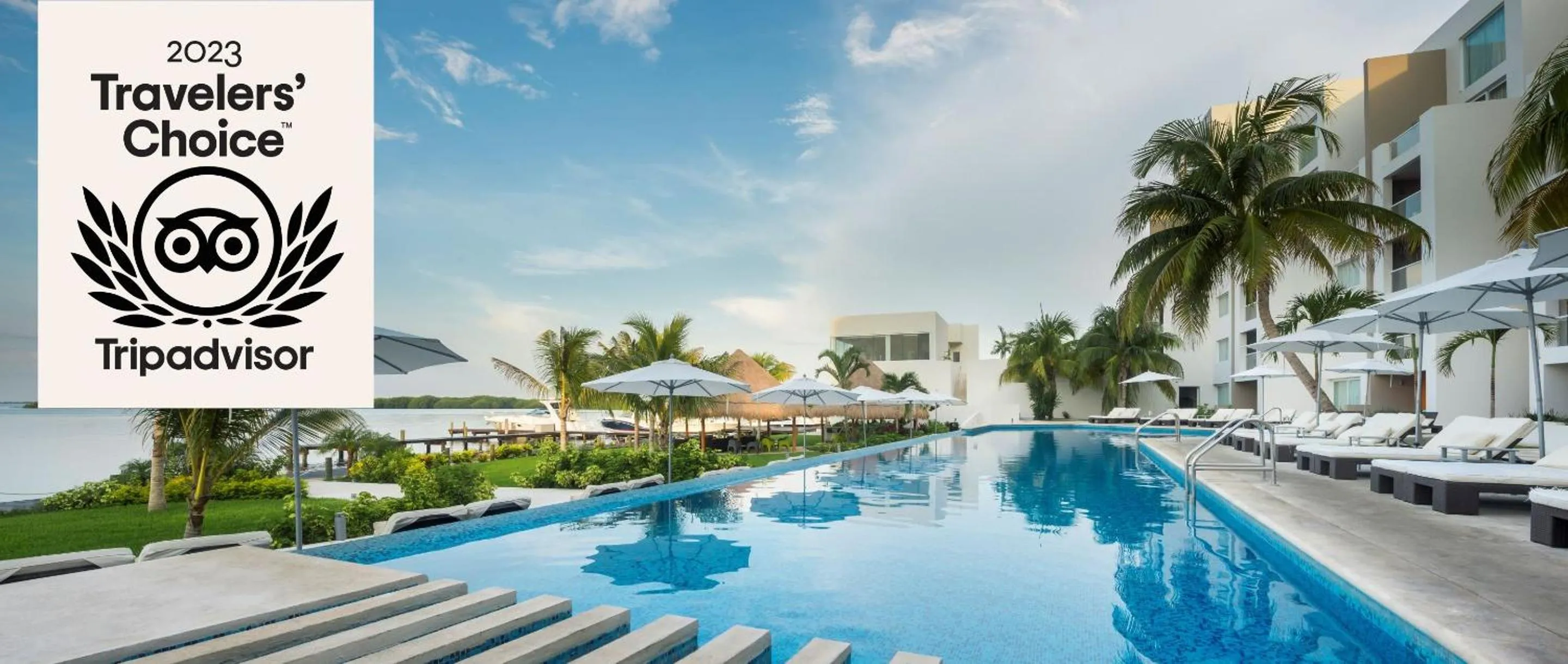 Swimming pool in Real Inn Cancún