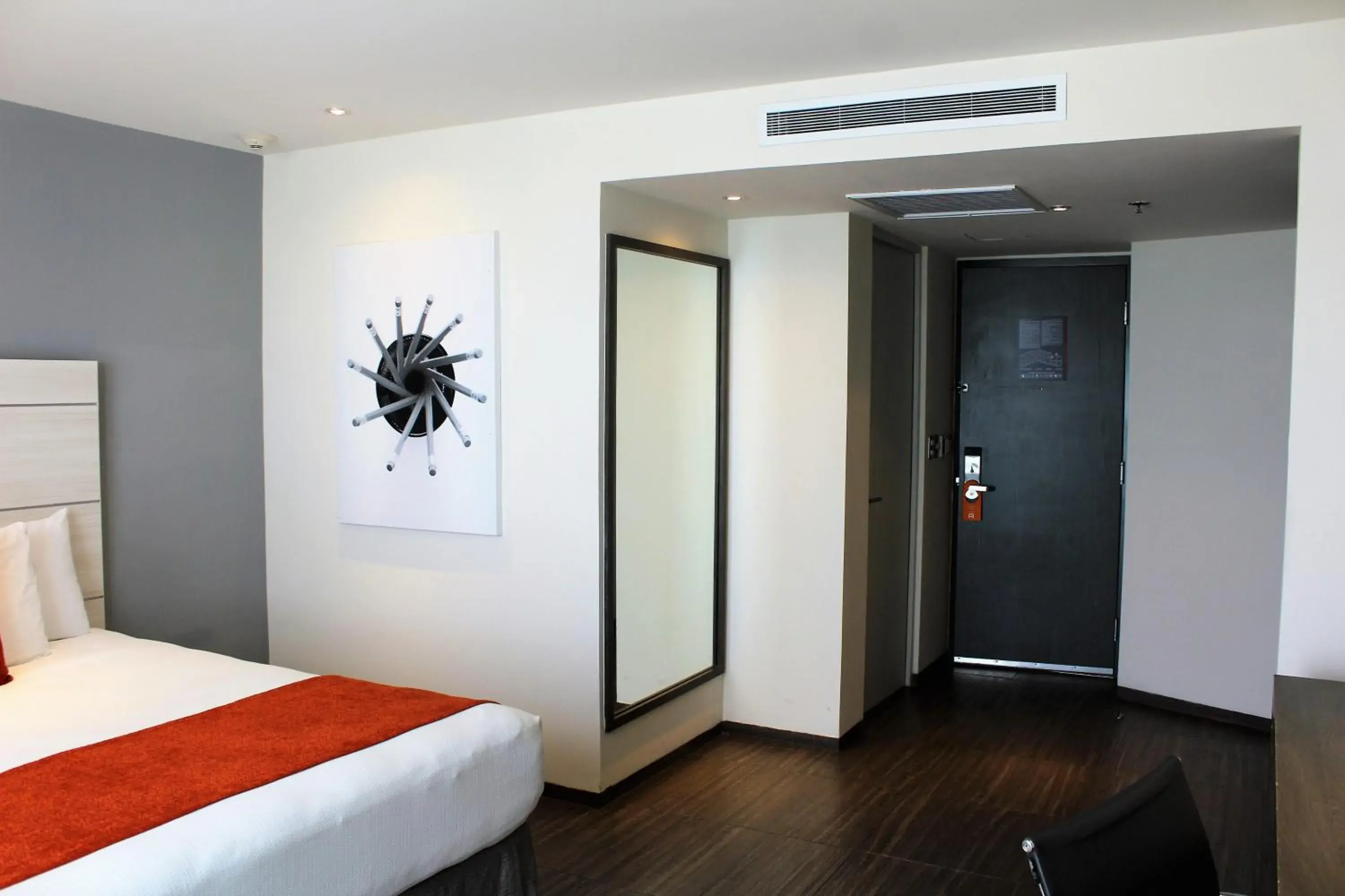 Photo of the whole room, Bed in Real Inn Cancún Photo of the whole room, Bed in Real Inn Cancún