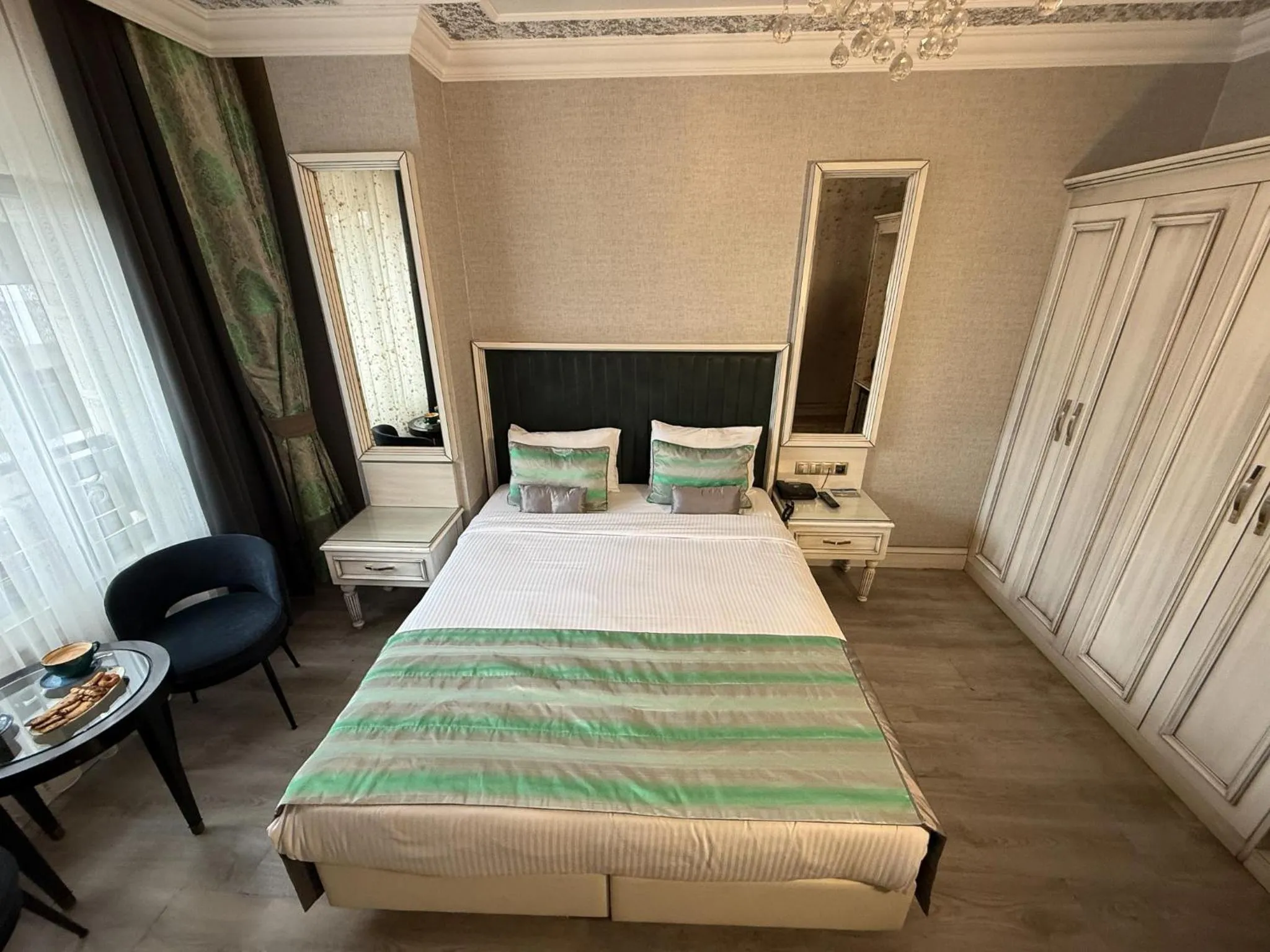 Bed in Manesol Old City Bosphorus