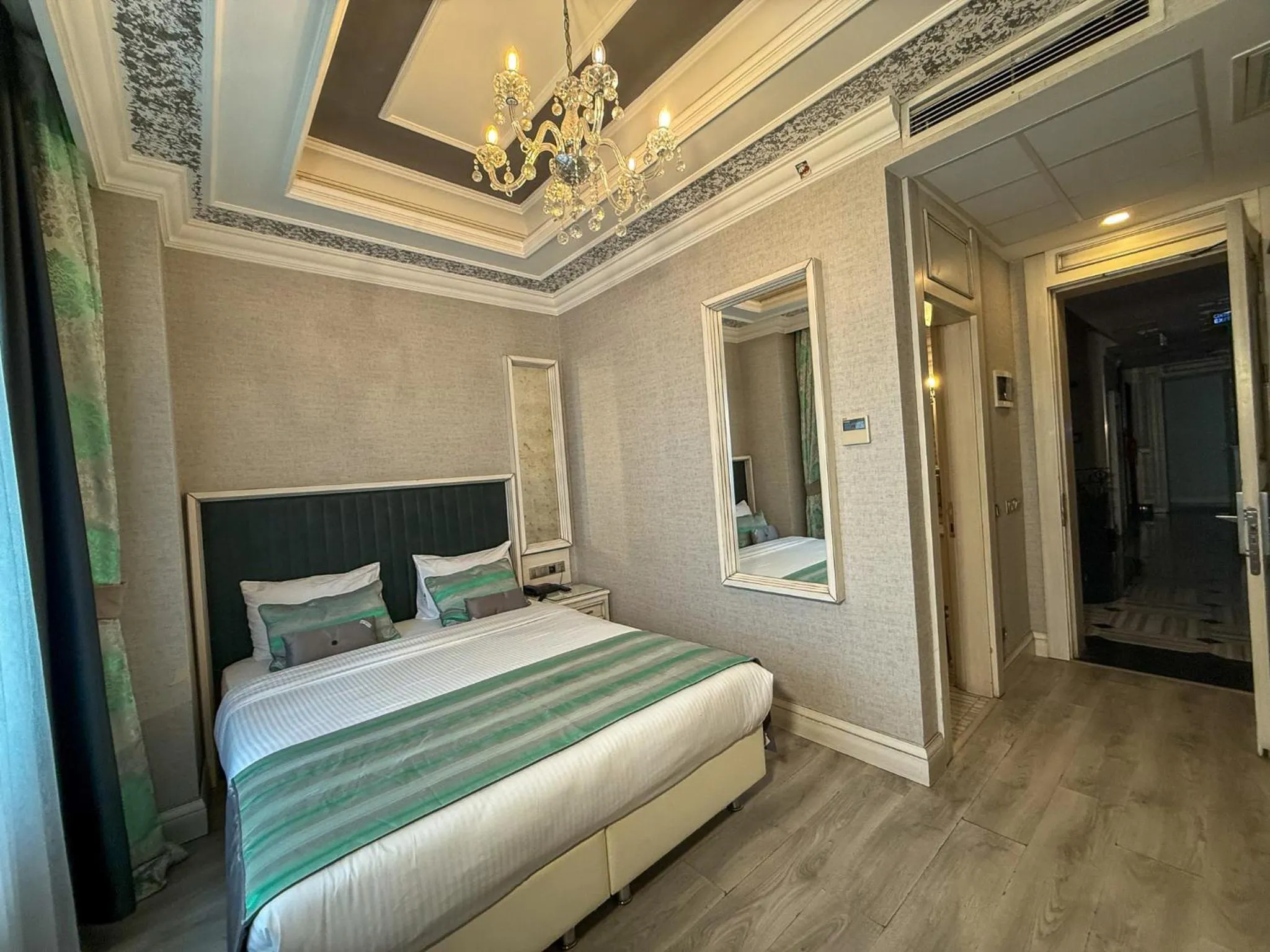 Bed in Manesol Old City Bosphorus