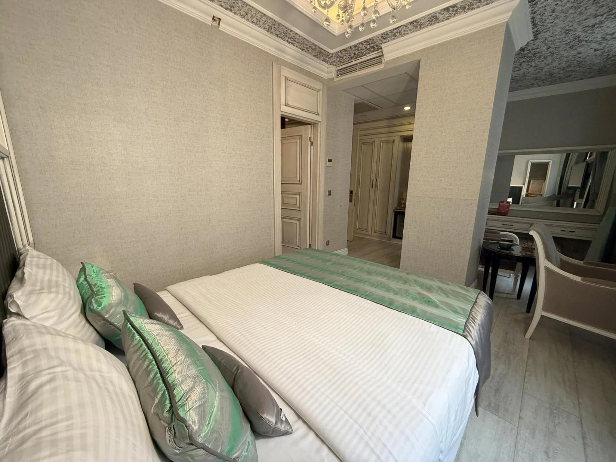 Bed in Manesol Old City Bosphorus