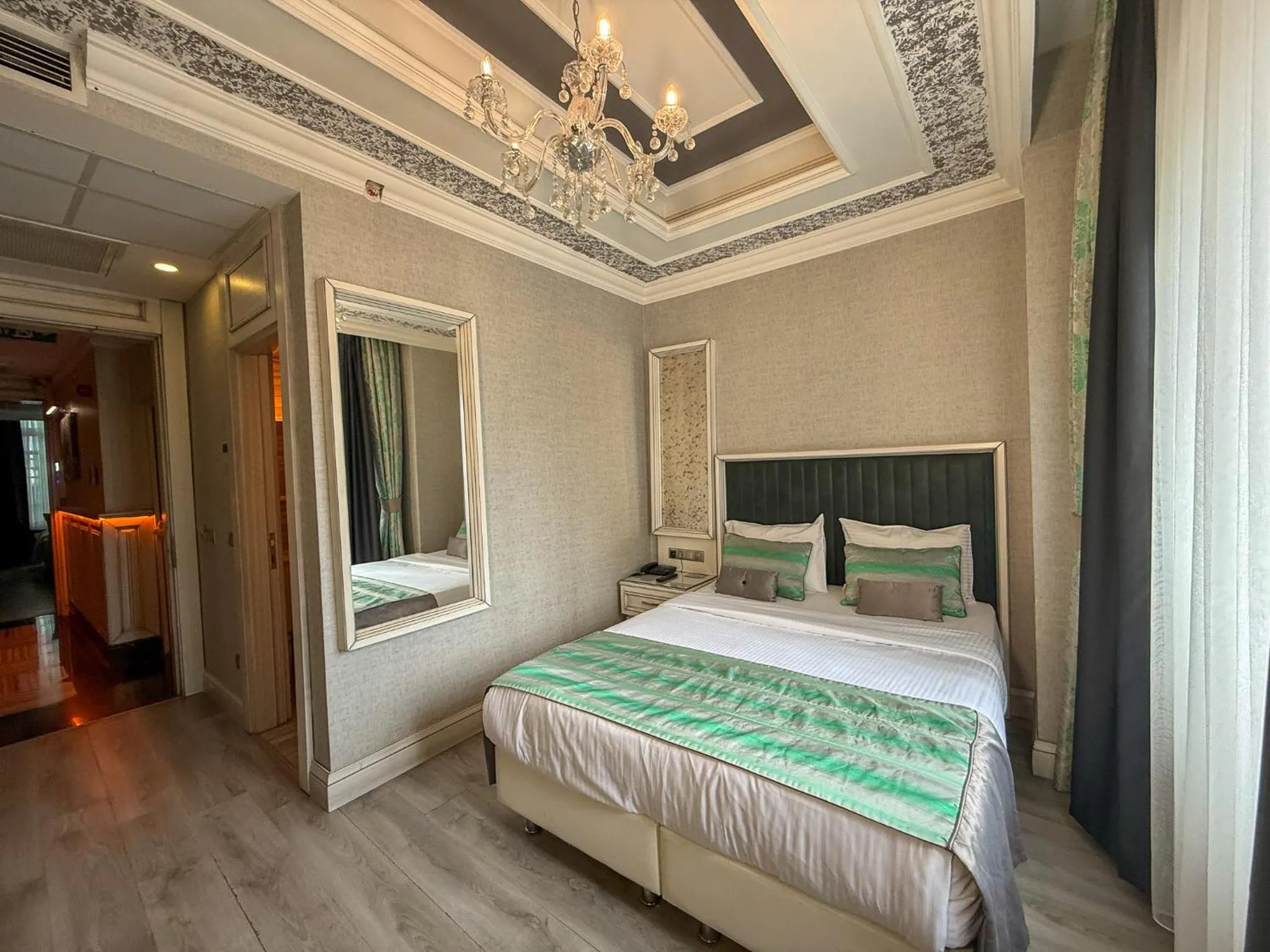 Bed in Manesol Old City Bosphorus