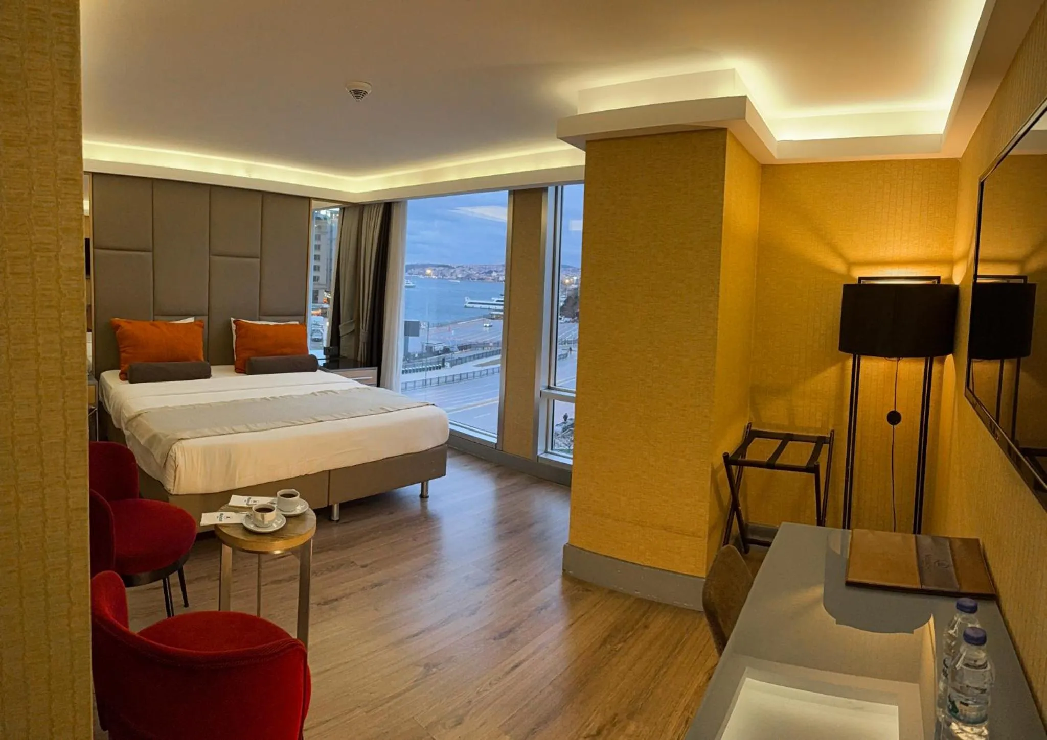 Bed in Manesol Old City Bosphorus