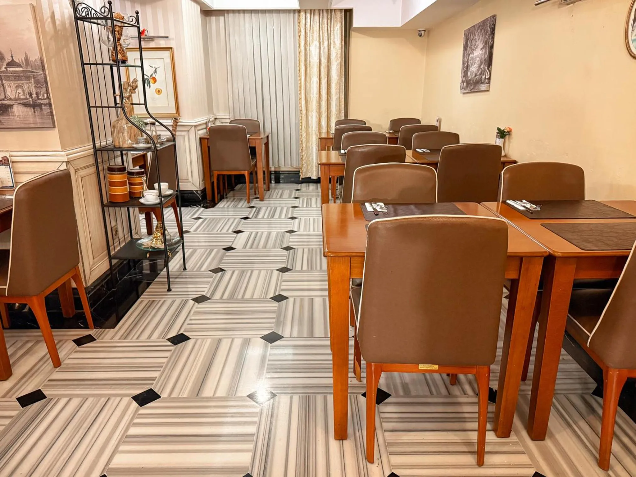 Breakfast in Manesol Old City Bosphorus