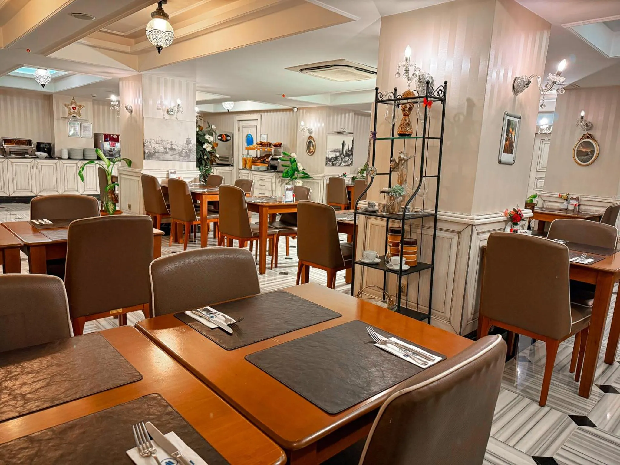 Breakfast in Manesol Old City Bosphorus