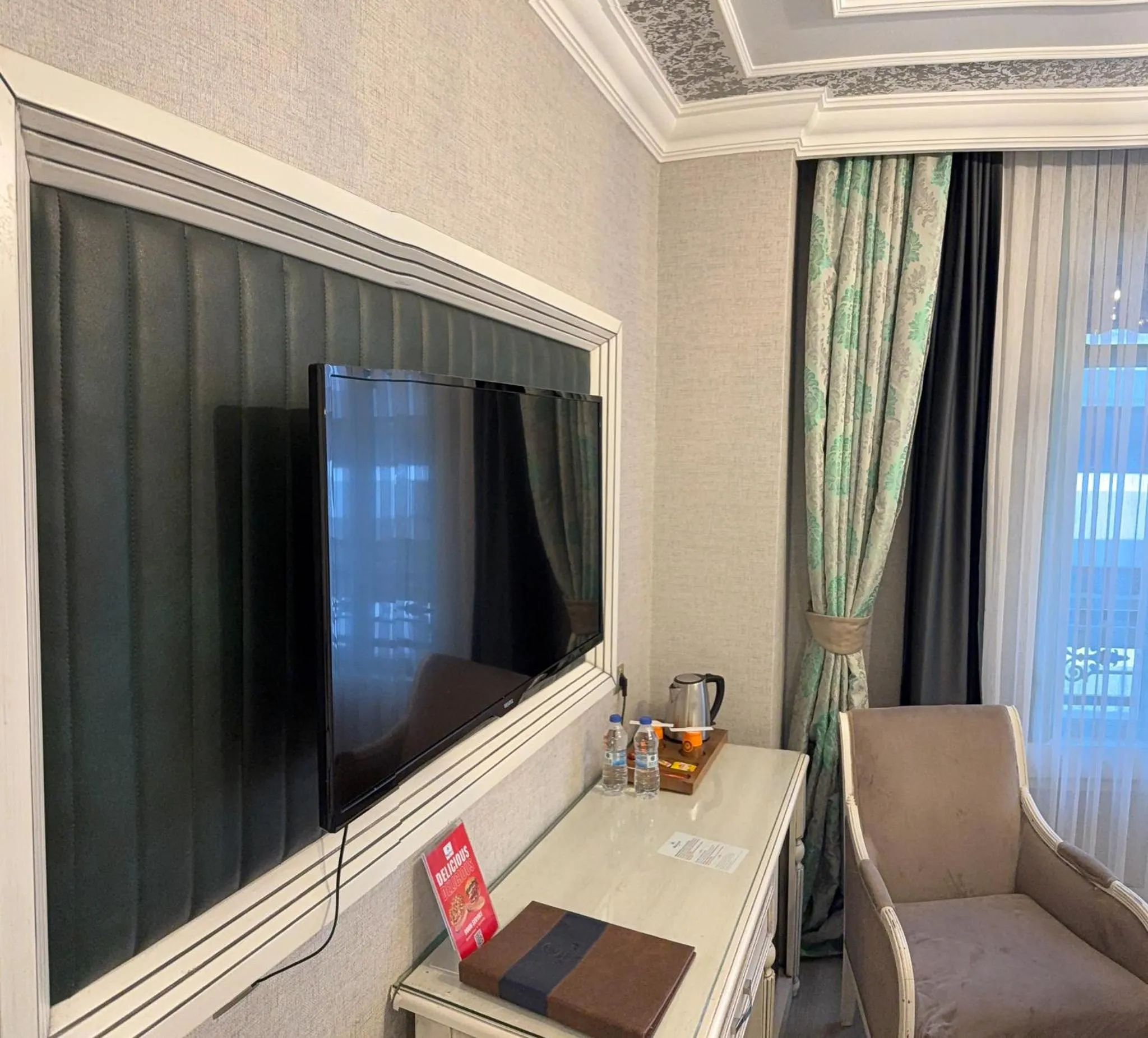 TV and multimedia in Manesol Old City Bosphorus