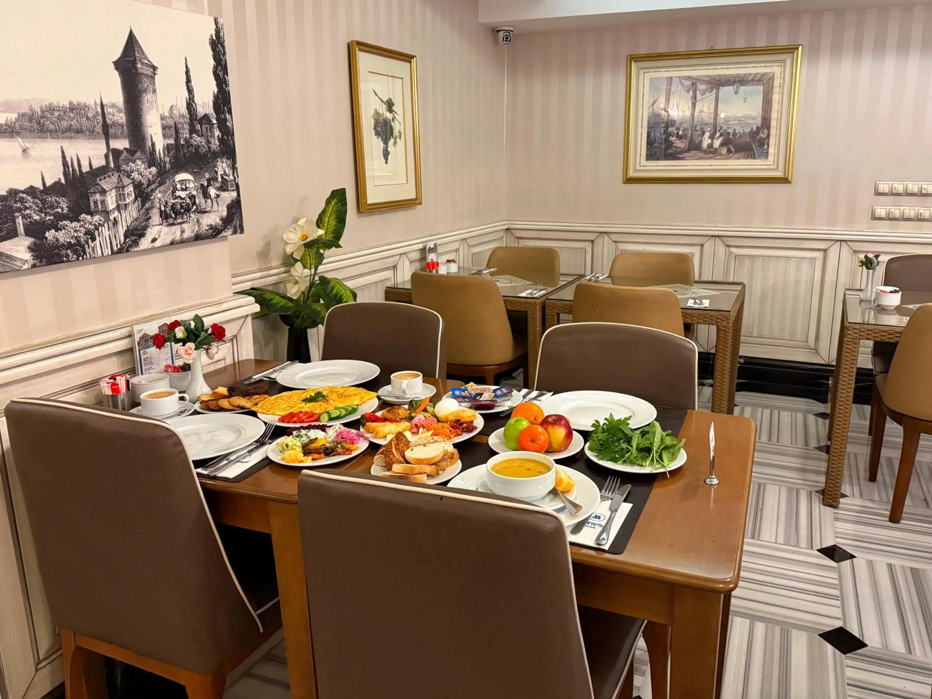 Breakfast in Manesol Old City Bosphorus