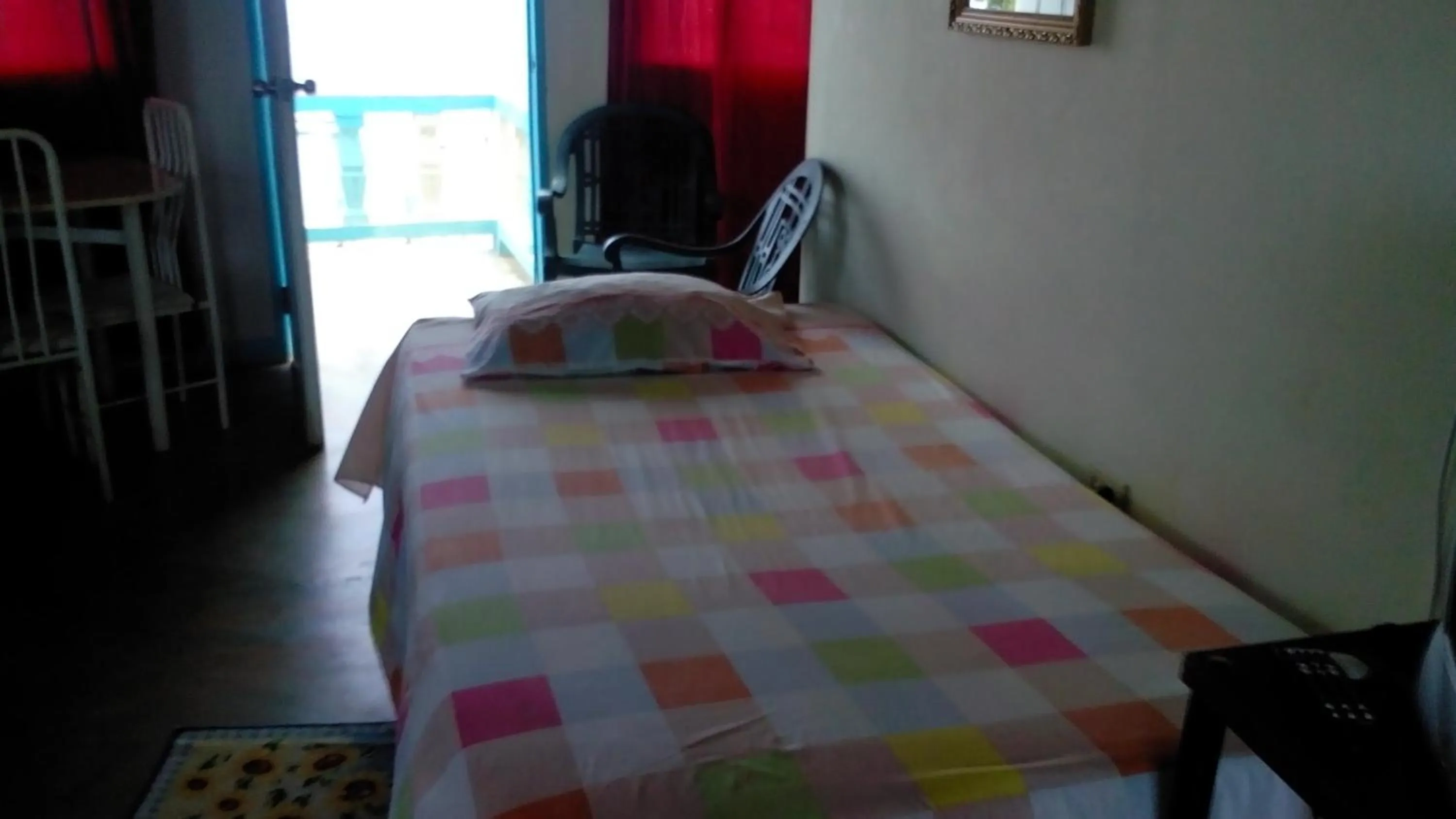 Day, Bed in Waikiki Guest House