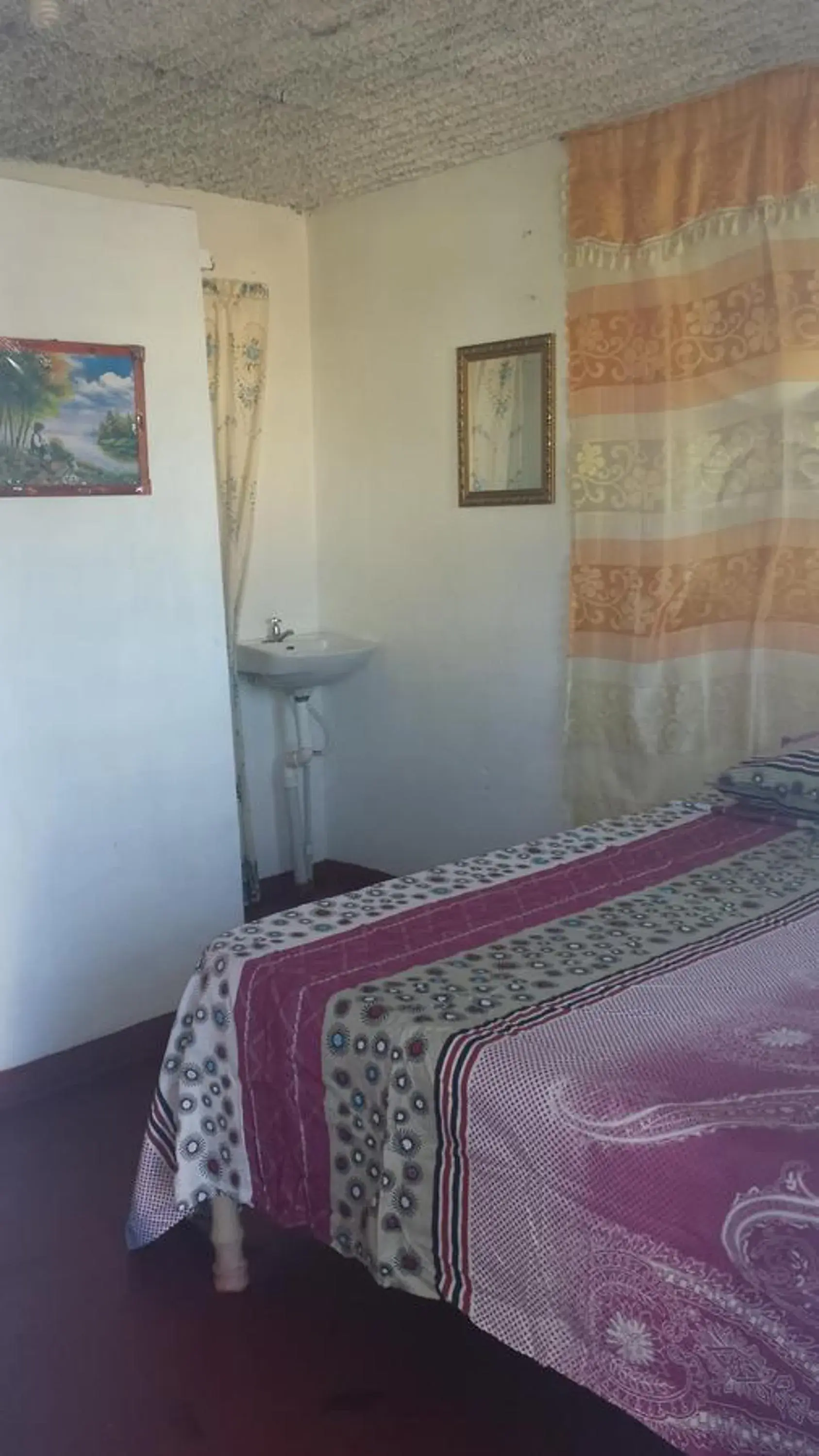 Double Room in Waikiki Guest House Double Room in Waikiki Guest House