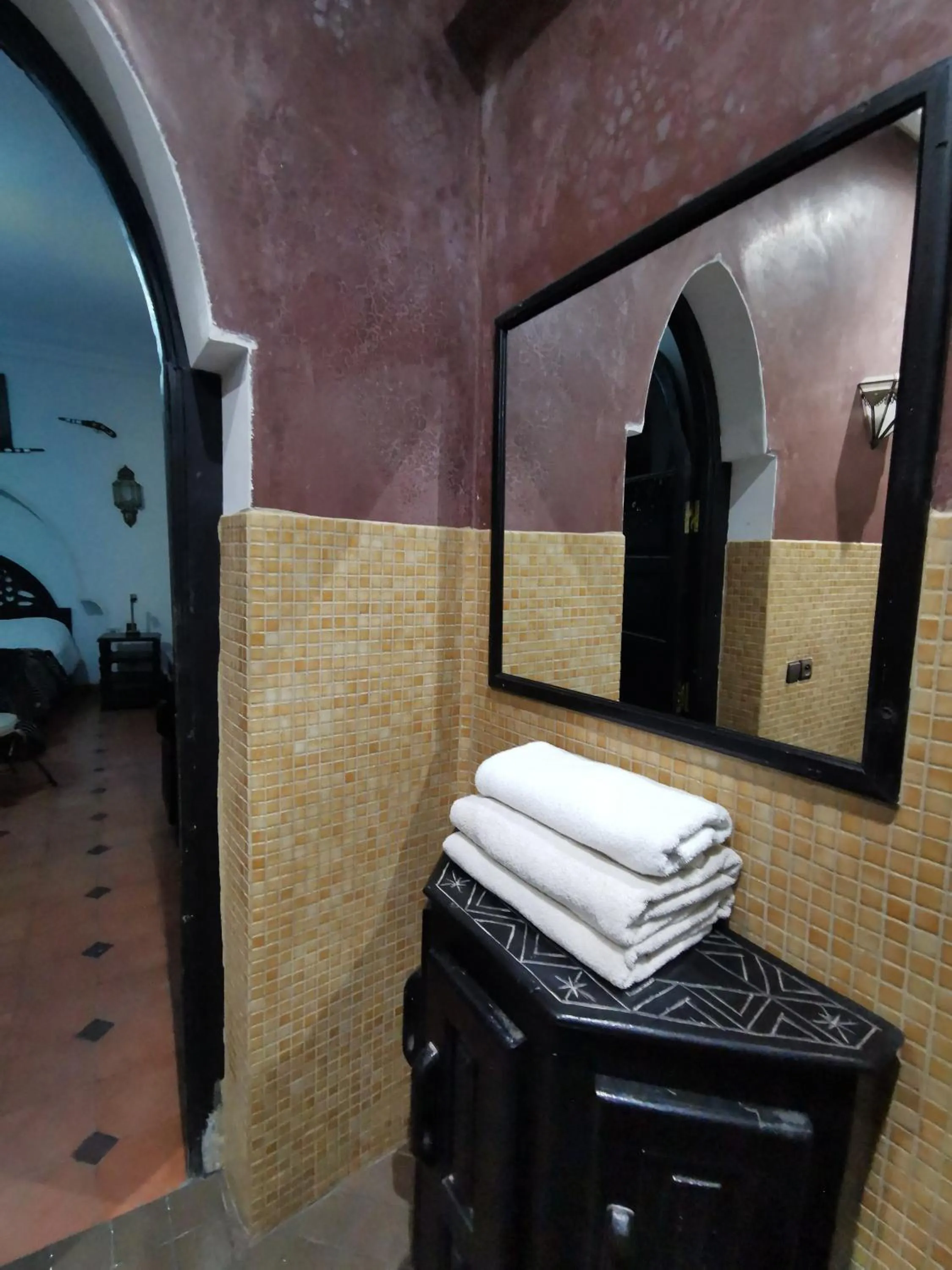 Shower in Ryad Laârouss