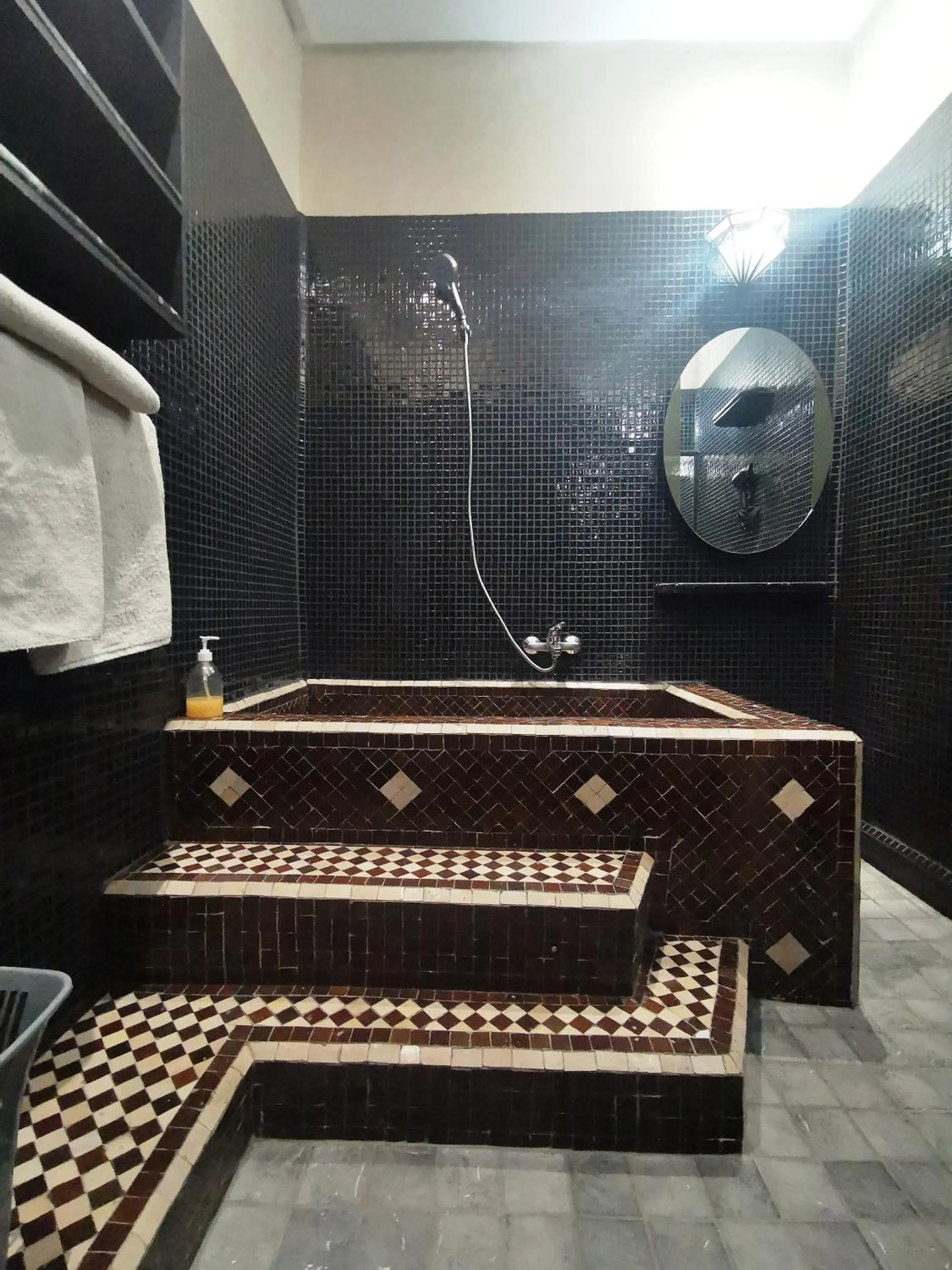 Bathroom in Ryad Laârouss