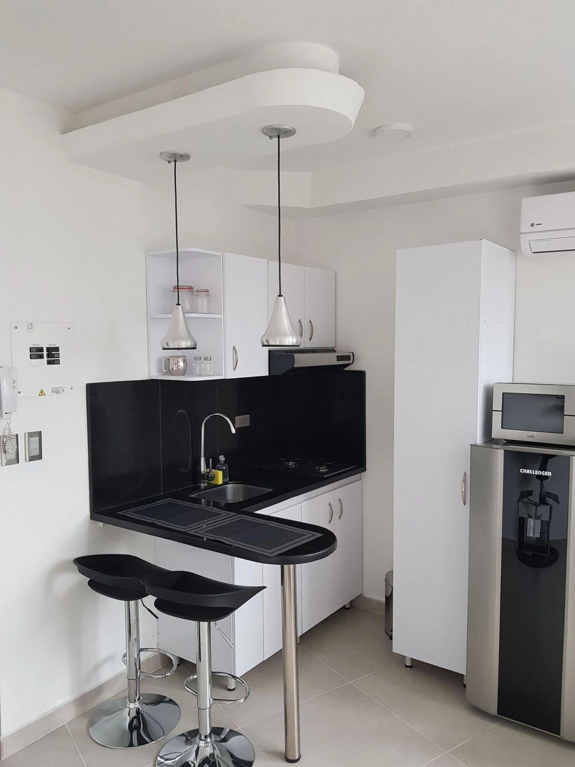 Kitchen or kitchenette in 502 Moderno Aparta-Suite en Versalles Tipo Loft - Cali Tower Suites & Lofts