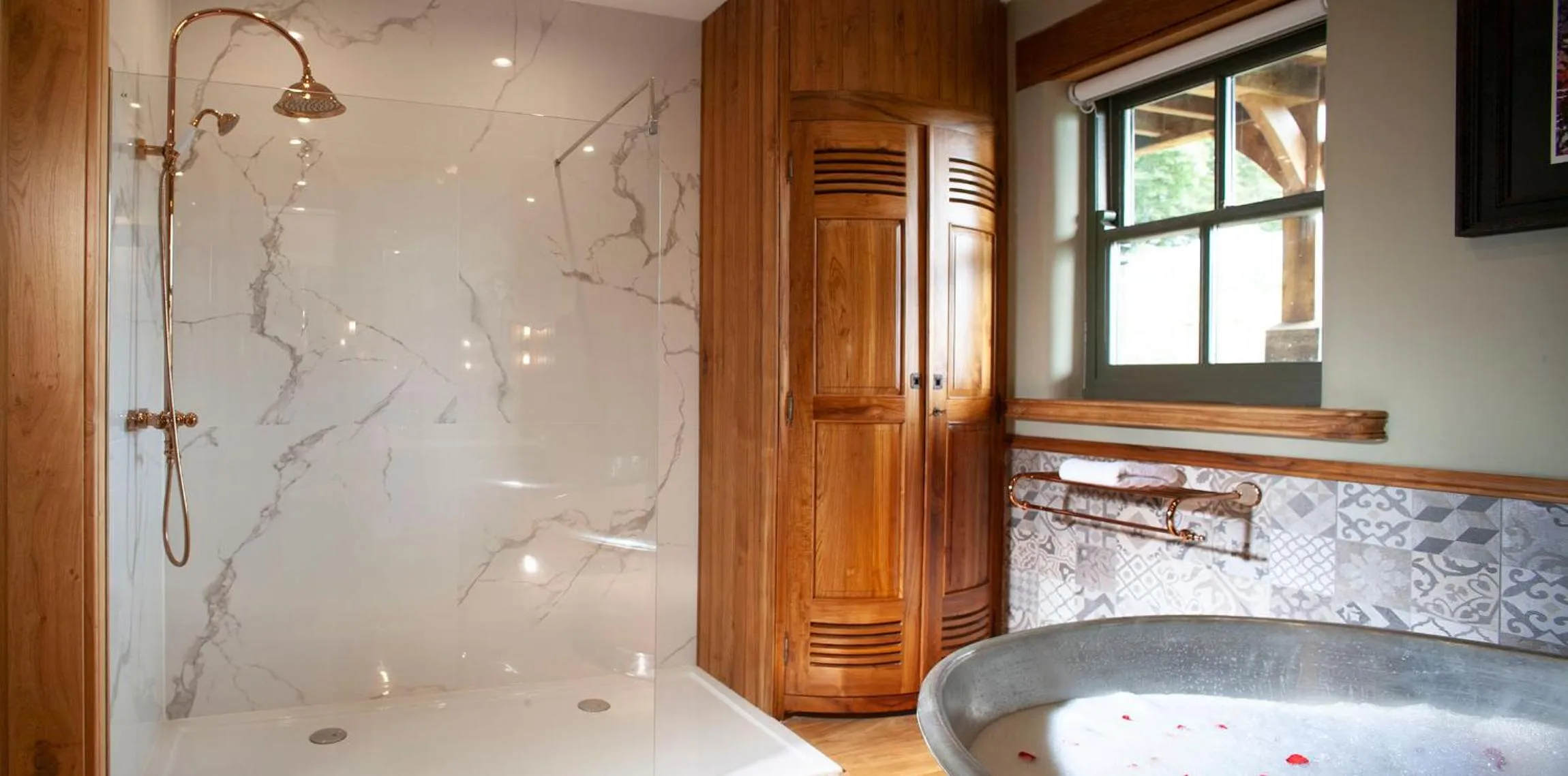 Bathroom in Black Horse Beamish