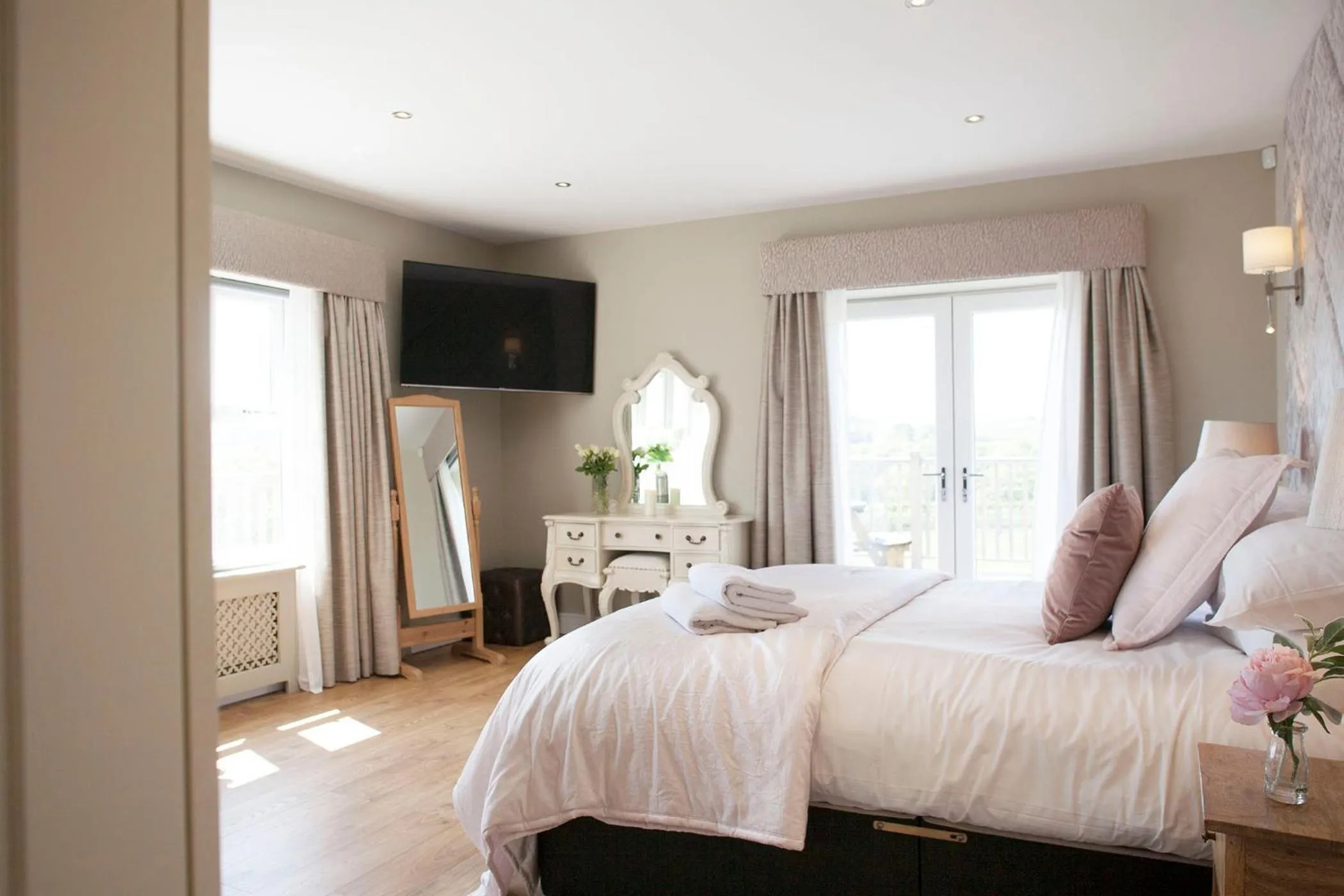 Bedroom, Bed in Black Horse Beamish