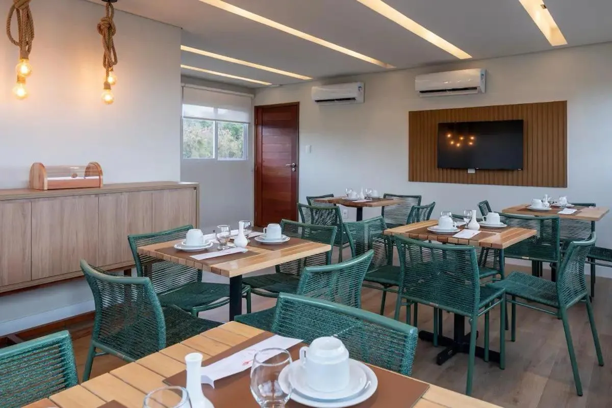 Restaurant/places to eat in Pousada Divino Morro