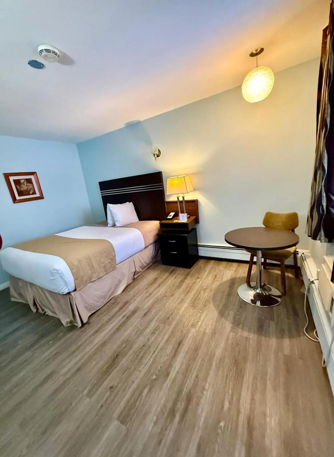 Bed in Melville Country Inn