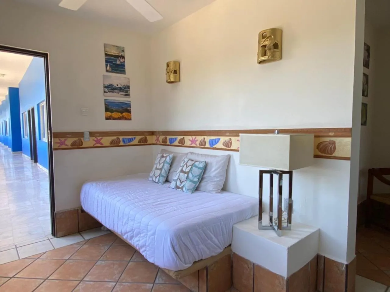 Living room, Bed in Hotel Yauco