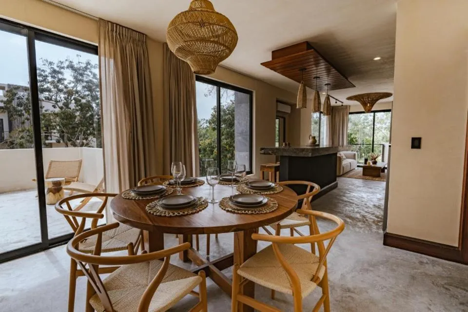 Dining area in Condominio Talulah Living Tulum