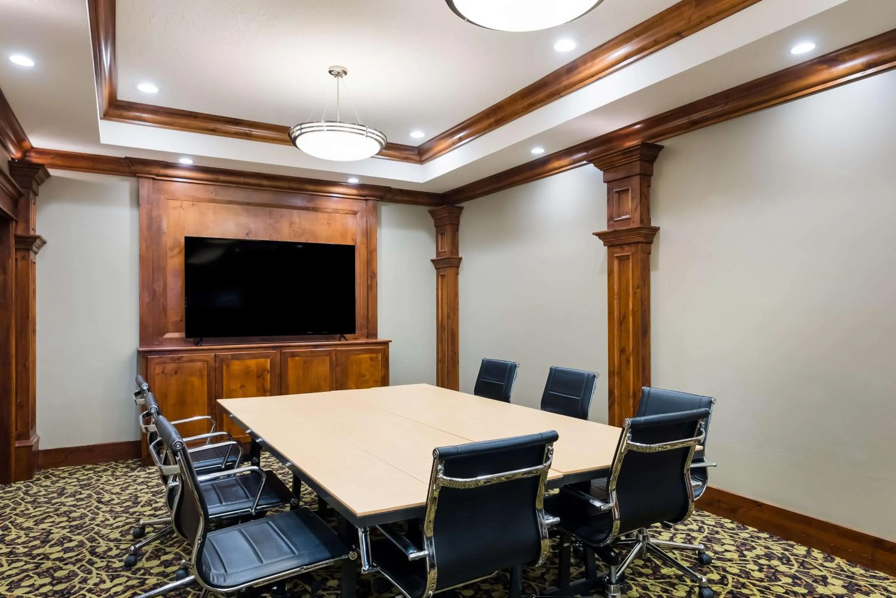 Meeting/conference room in Best Western Plus Landmark Hotel