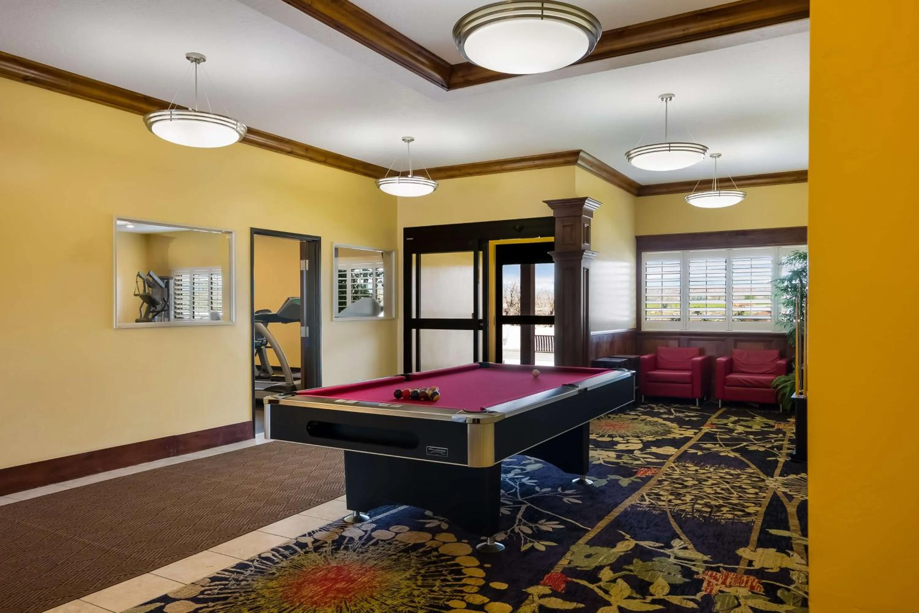 Billiard in Best Western Plus Landmark Hotel