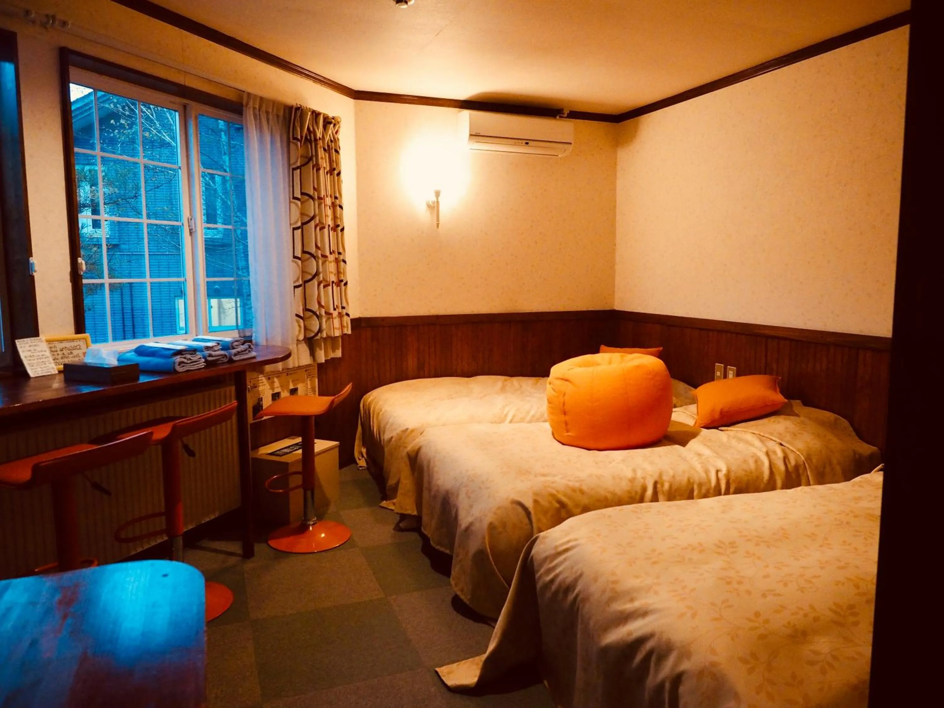 Bed in Appi Arts Color