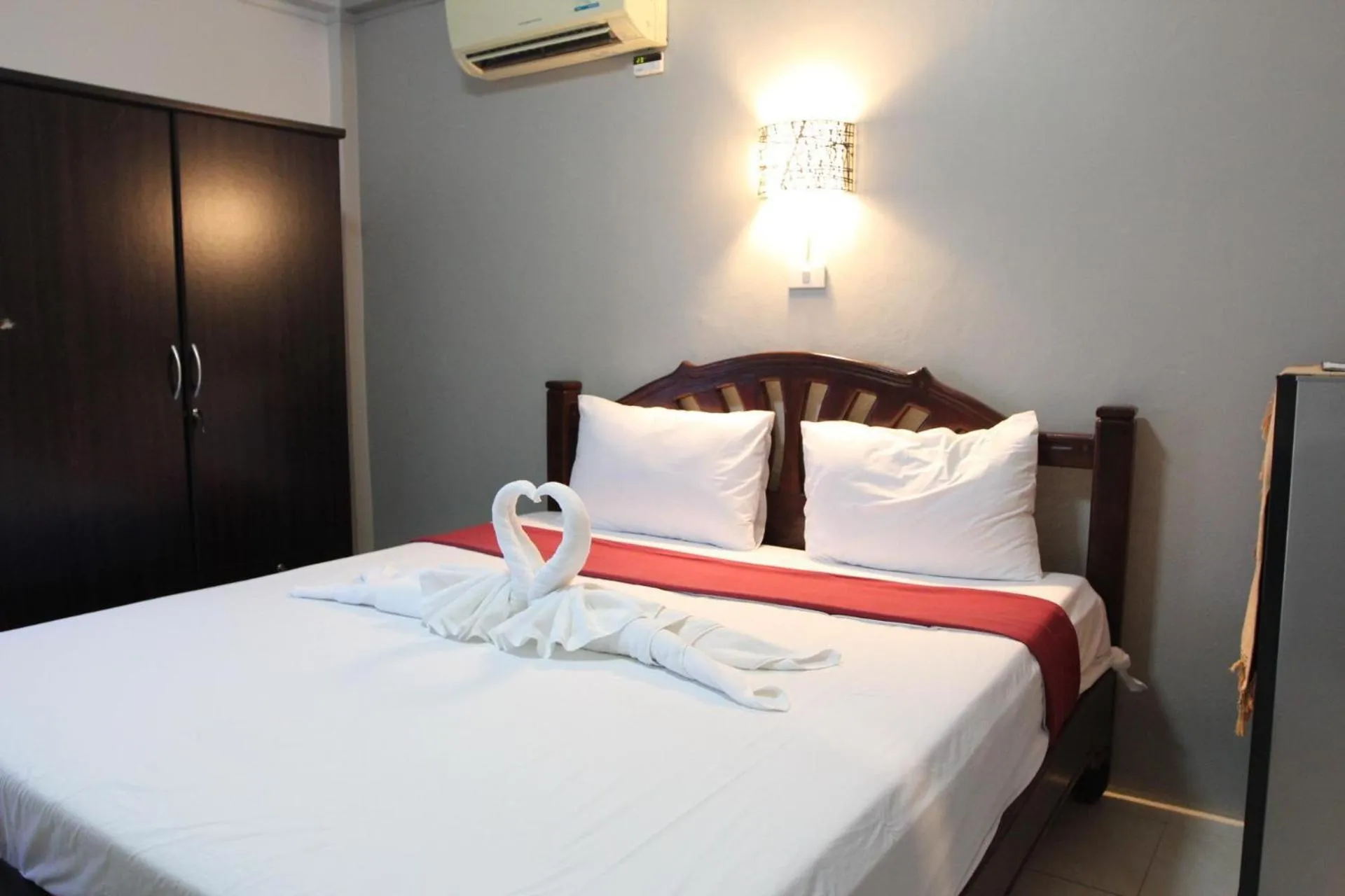 Bed in Two Chefs Inn