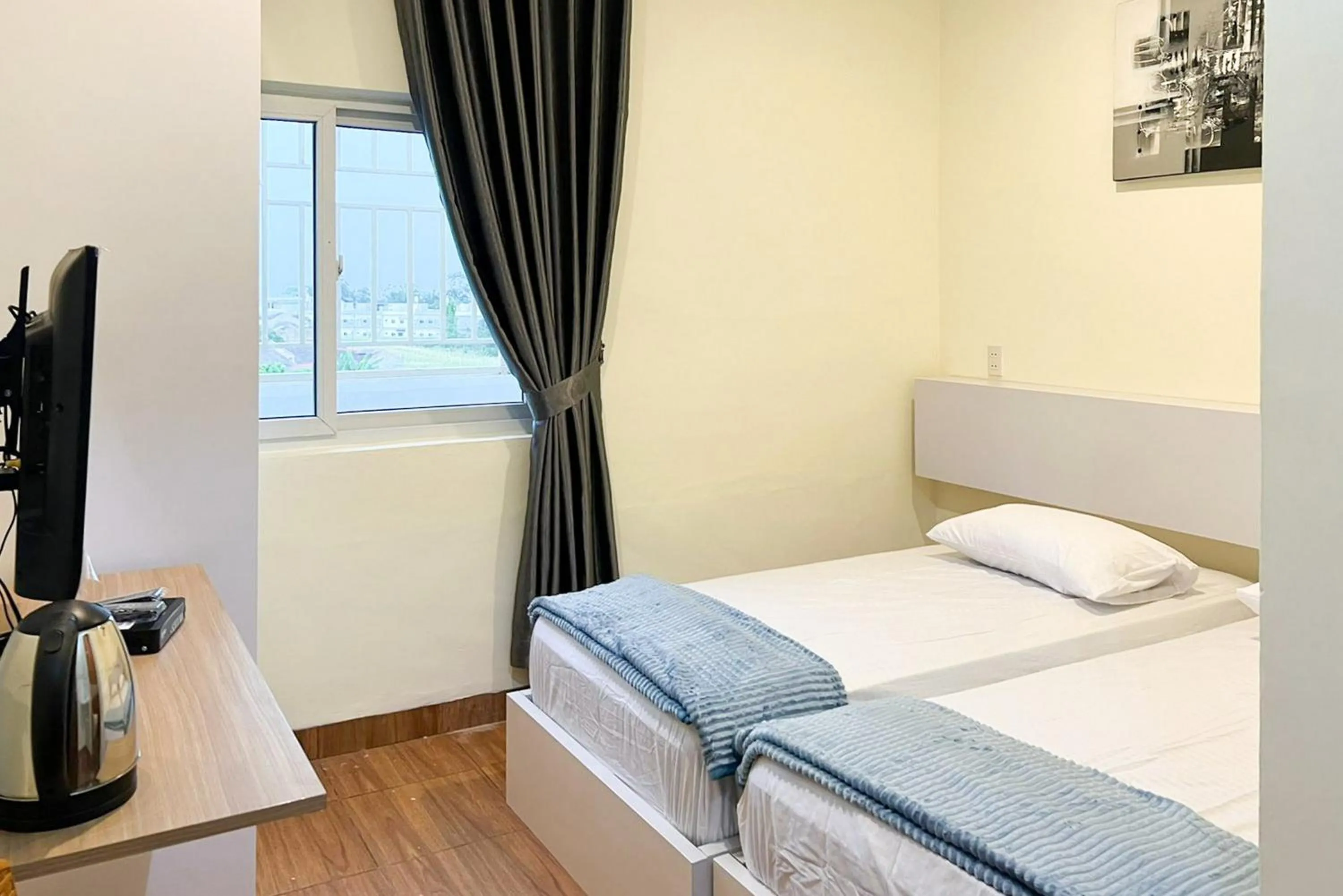 Standard Twin Room in RedDoorz @ Pematangsiantar 3