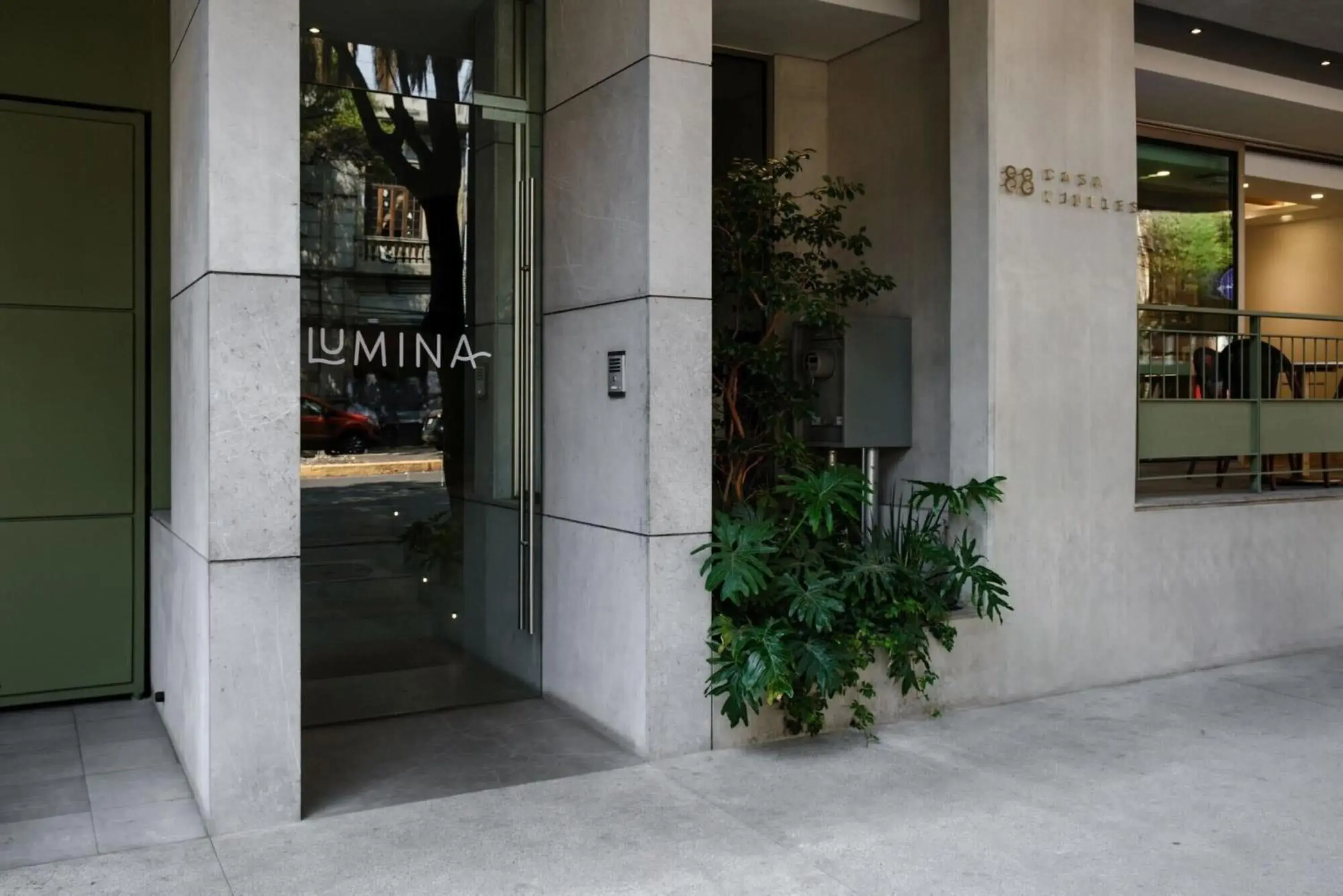 Facade/entrance in Casa Cibeles by Lumina Facade/entrance in Casa Cibeles by Lumina