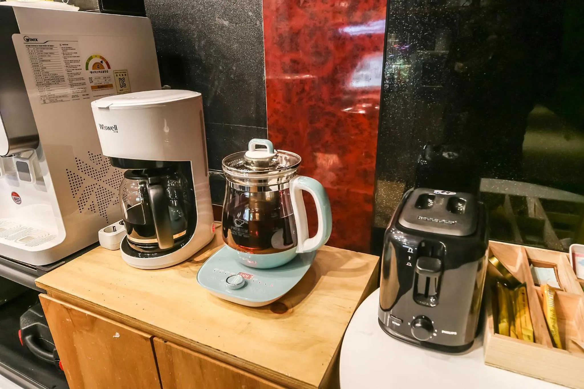 Drinks, Coffee/Tea Facilities in Apple House Mini Hotel