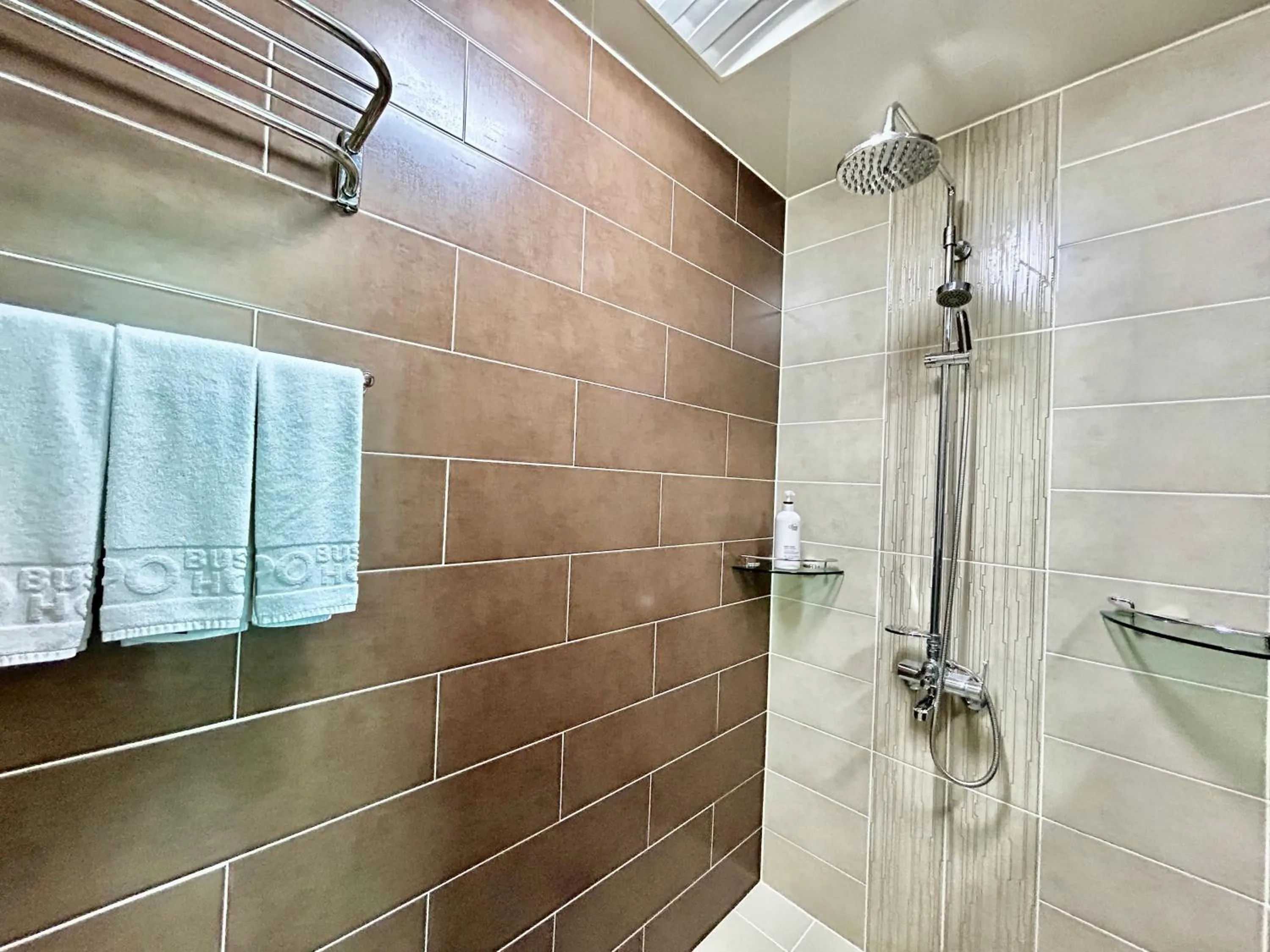 Shower in Okpo business hotel