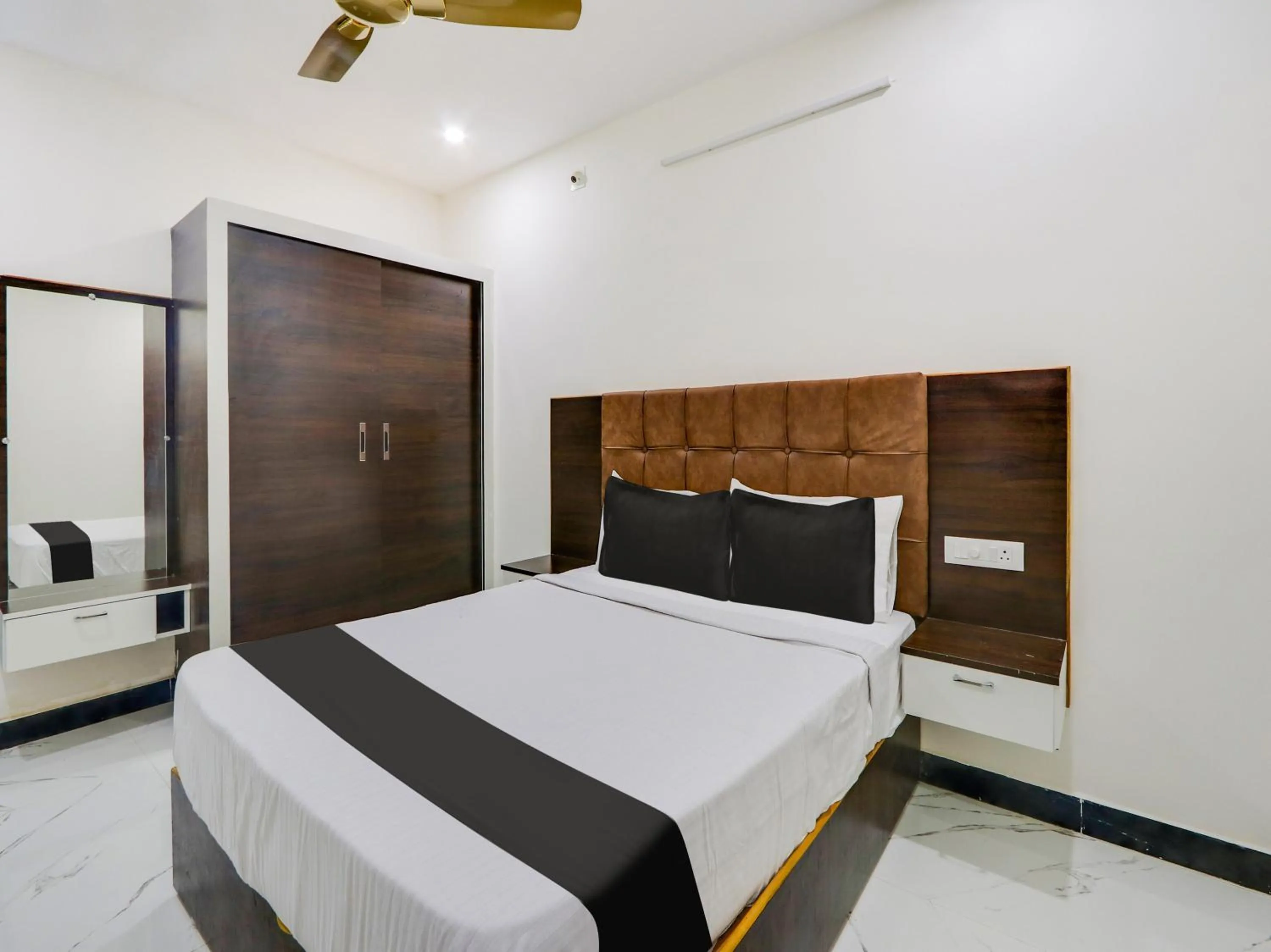 Bedroom, Bed in Super Hotel O Arjun Residency