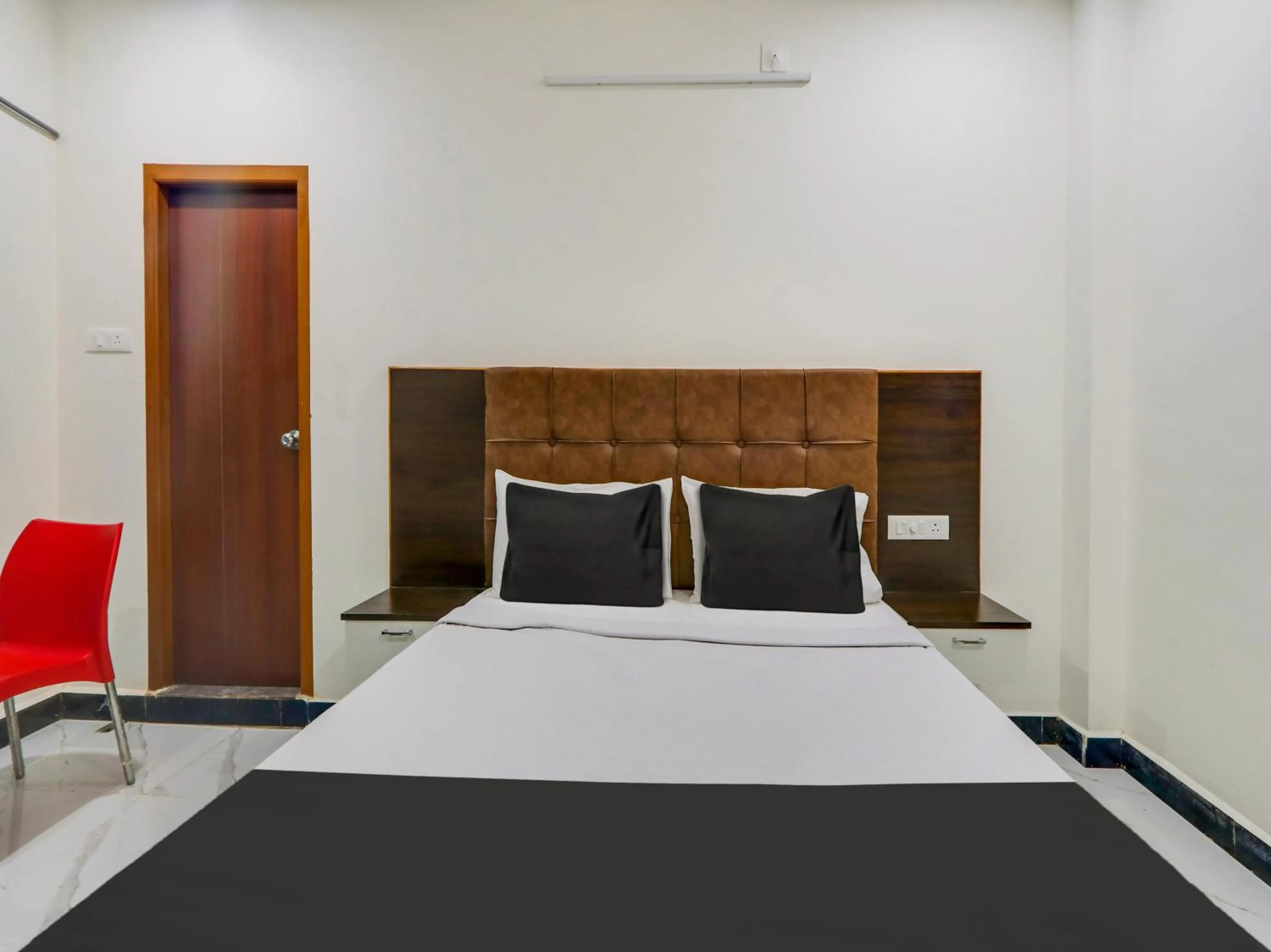 Lobby or reception, Bed in Super Hotel O Arjun Residency