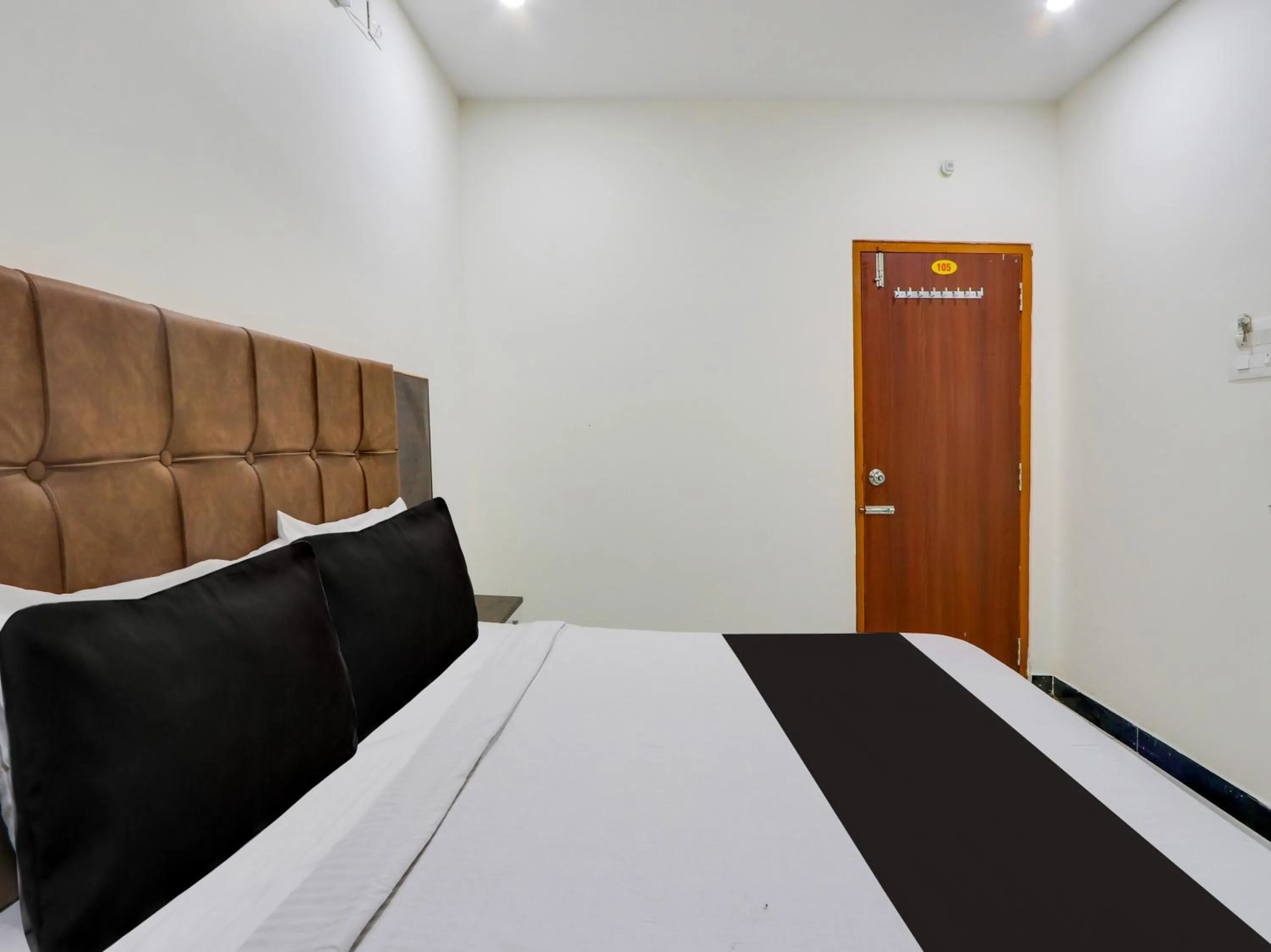 Lobby or reception, Bed in Super Hotel O Arjun Residency