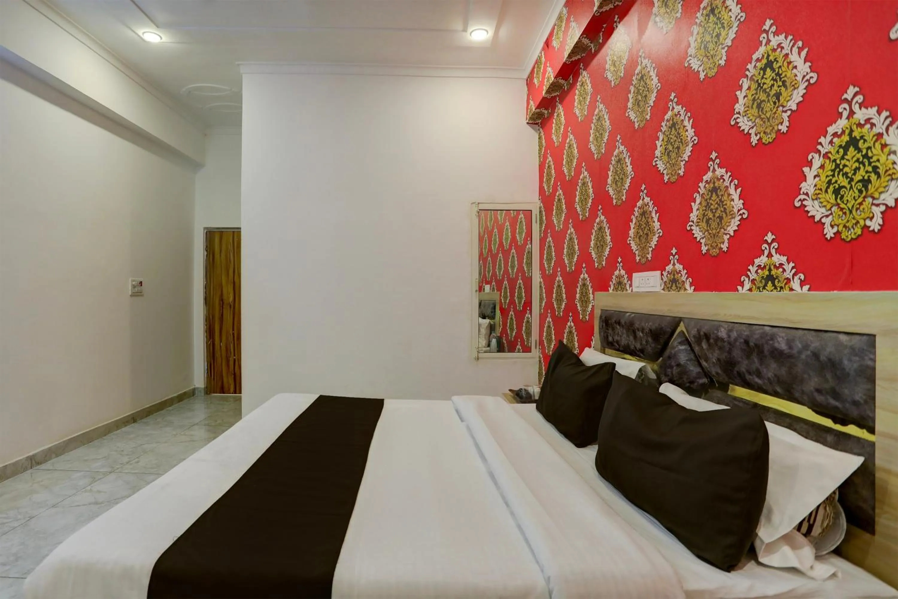 Bedroom, Bed in Hotel O BR INN