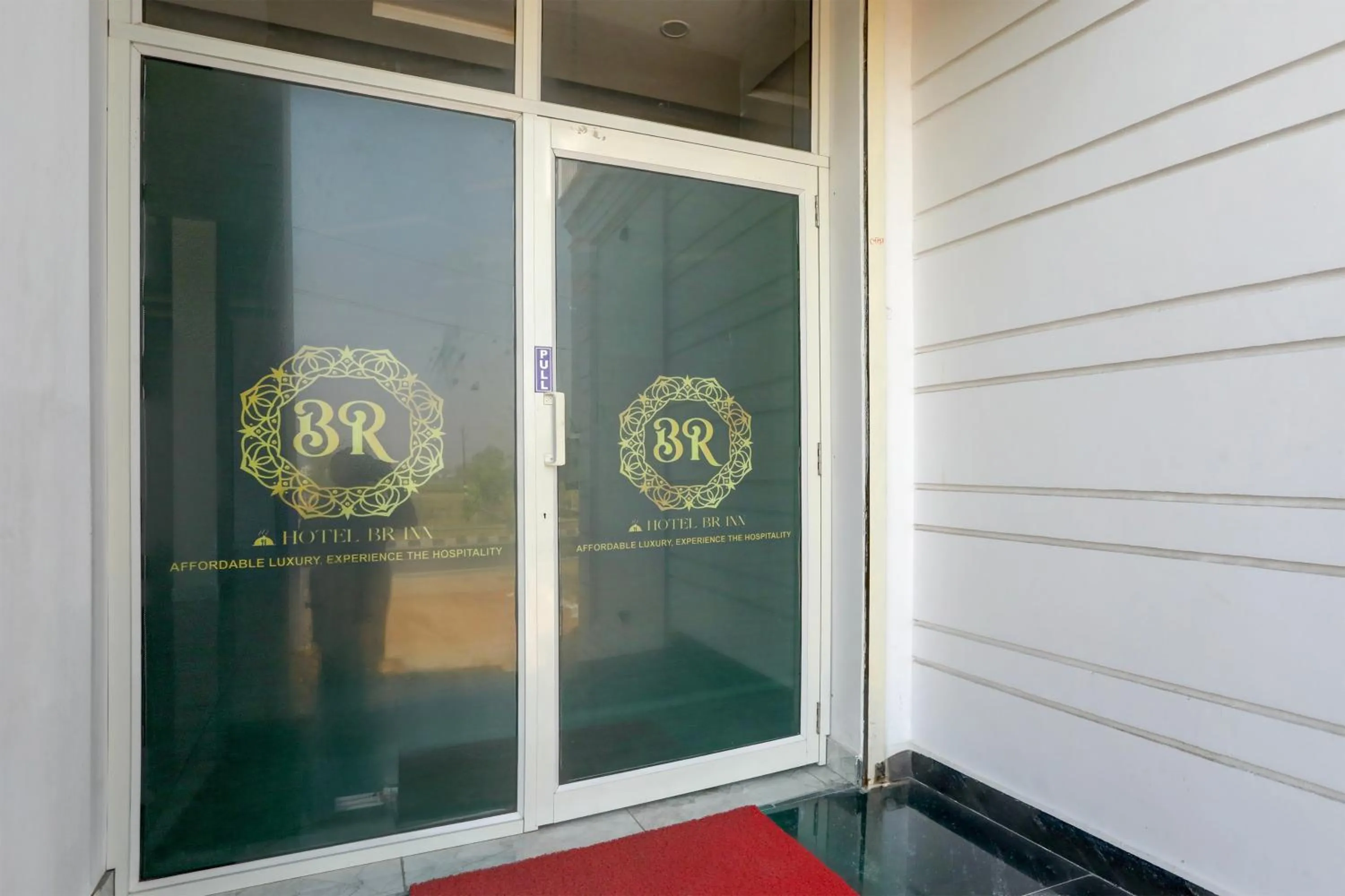 Facade/entrance in Hotel O BR INN