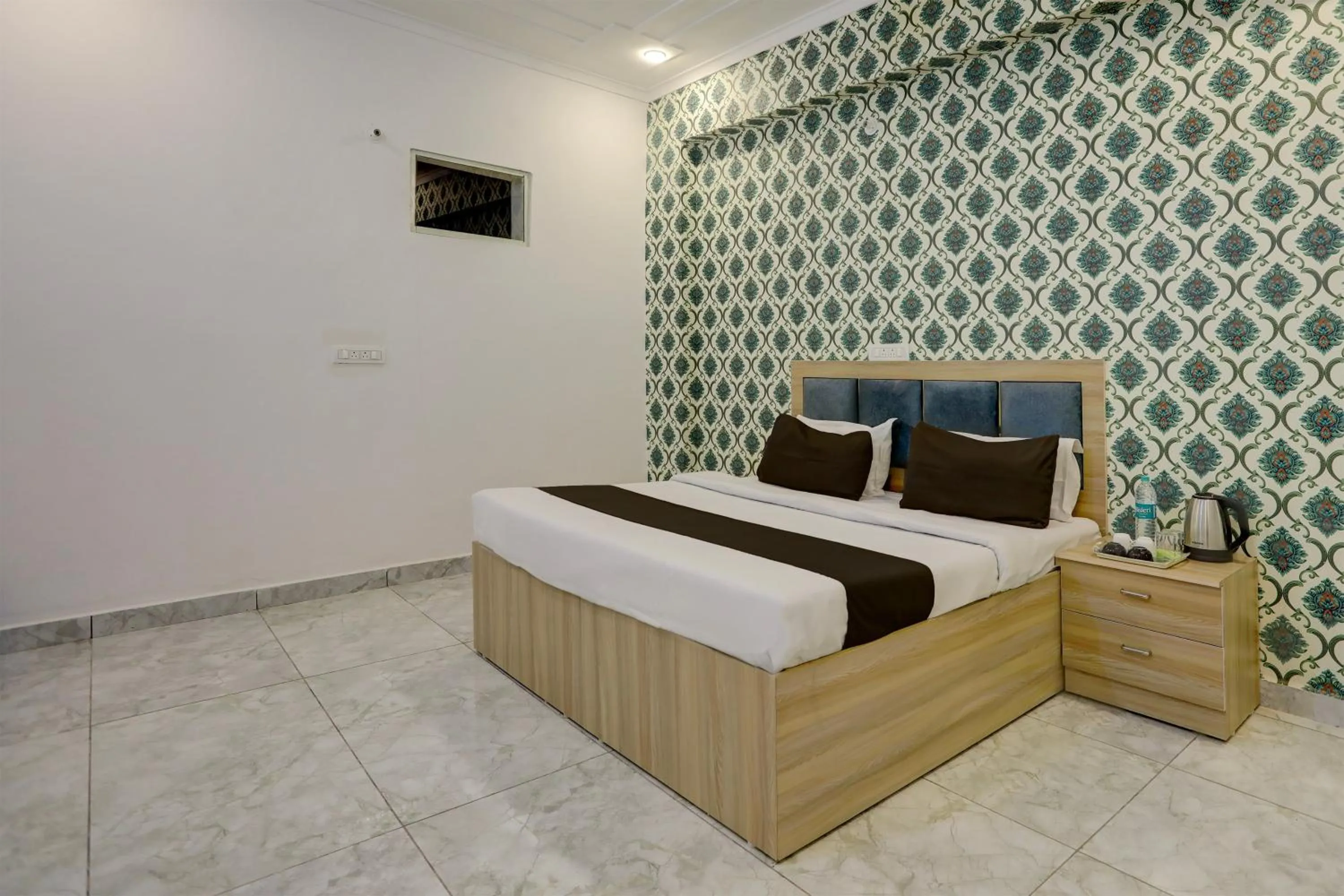 Bedroom in Hotel O BR INN