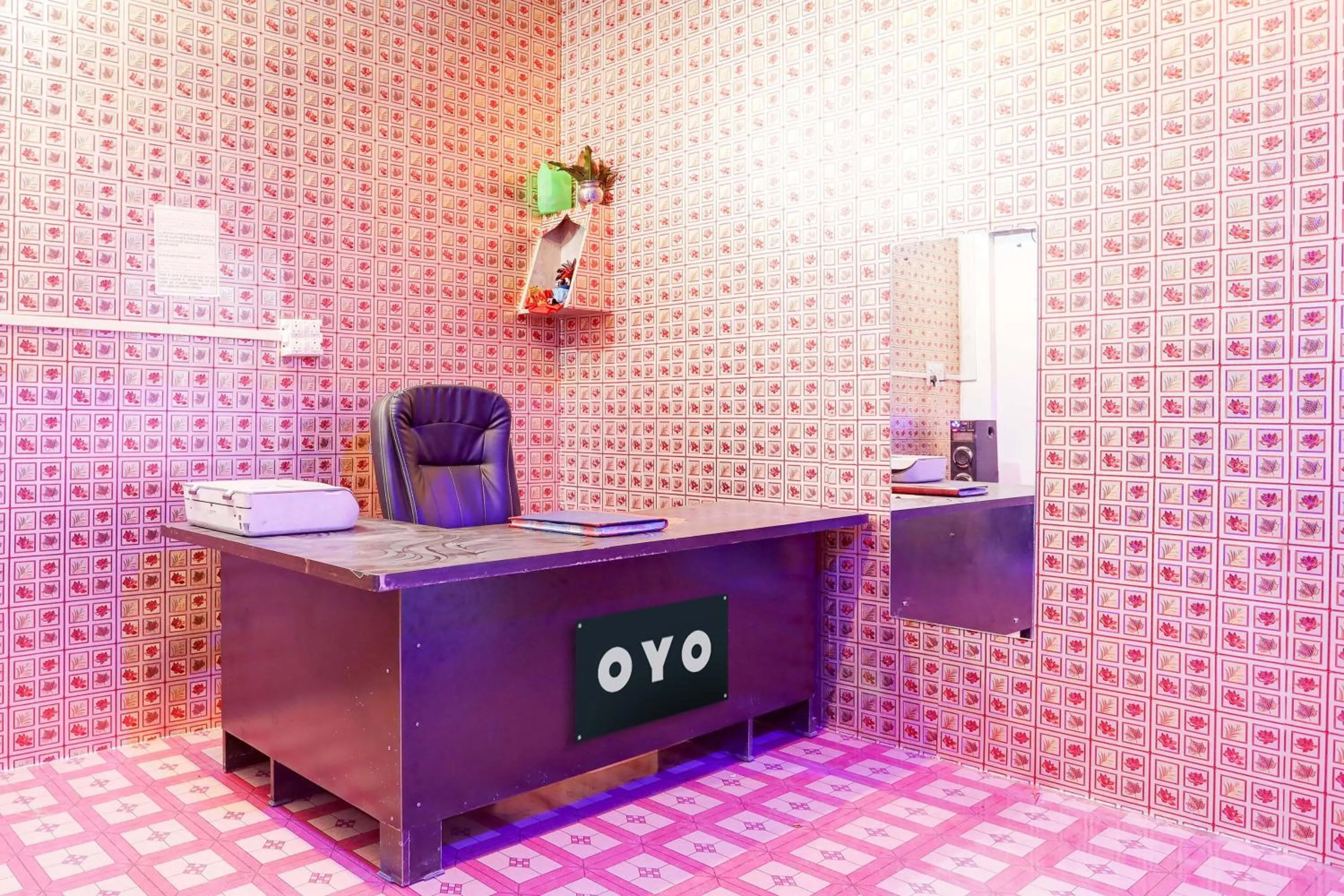 Lobby or reception in Hotel O D.K. PALACE HOTEL & ROOMS